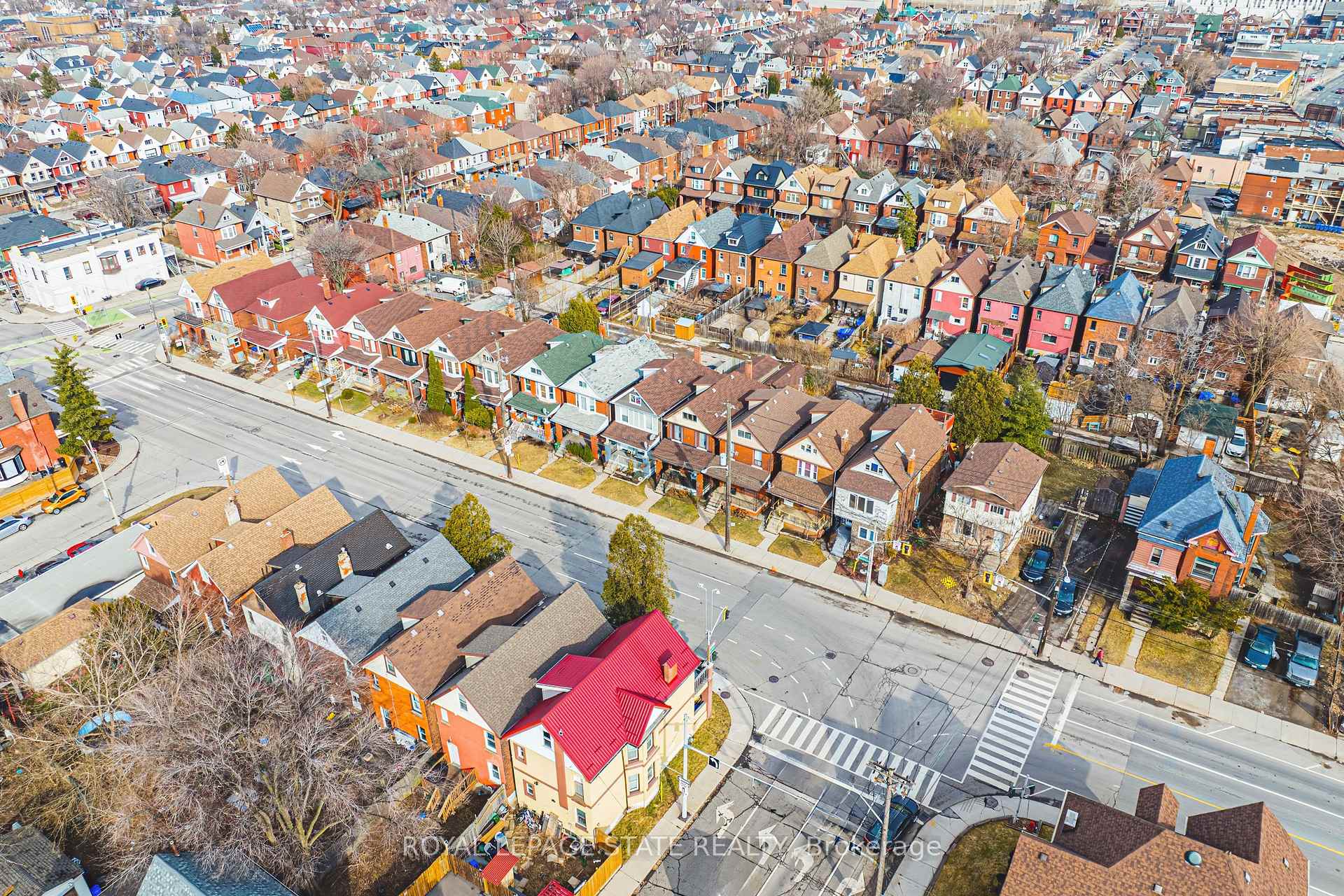 Photo 27 of 32 Sherman Avenue N, Hamilton, Gibson — HOMEH