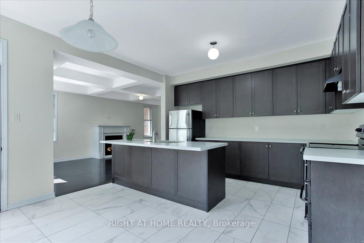 Photo 6 of 1011 Abram Court, Innisfil, Alcona — HOMEH