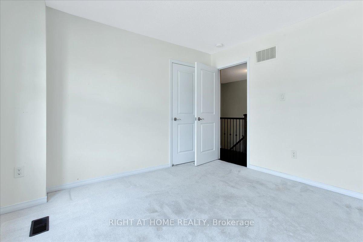 Photo 29 of 1011 Abram Court, Innisfil, Alcona — HOMEH