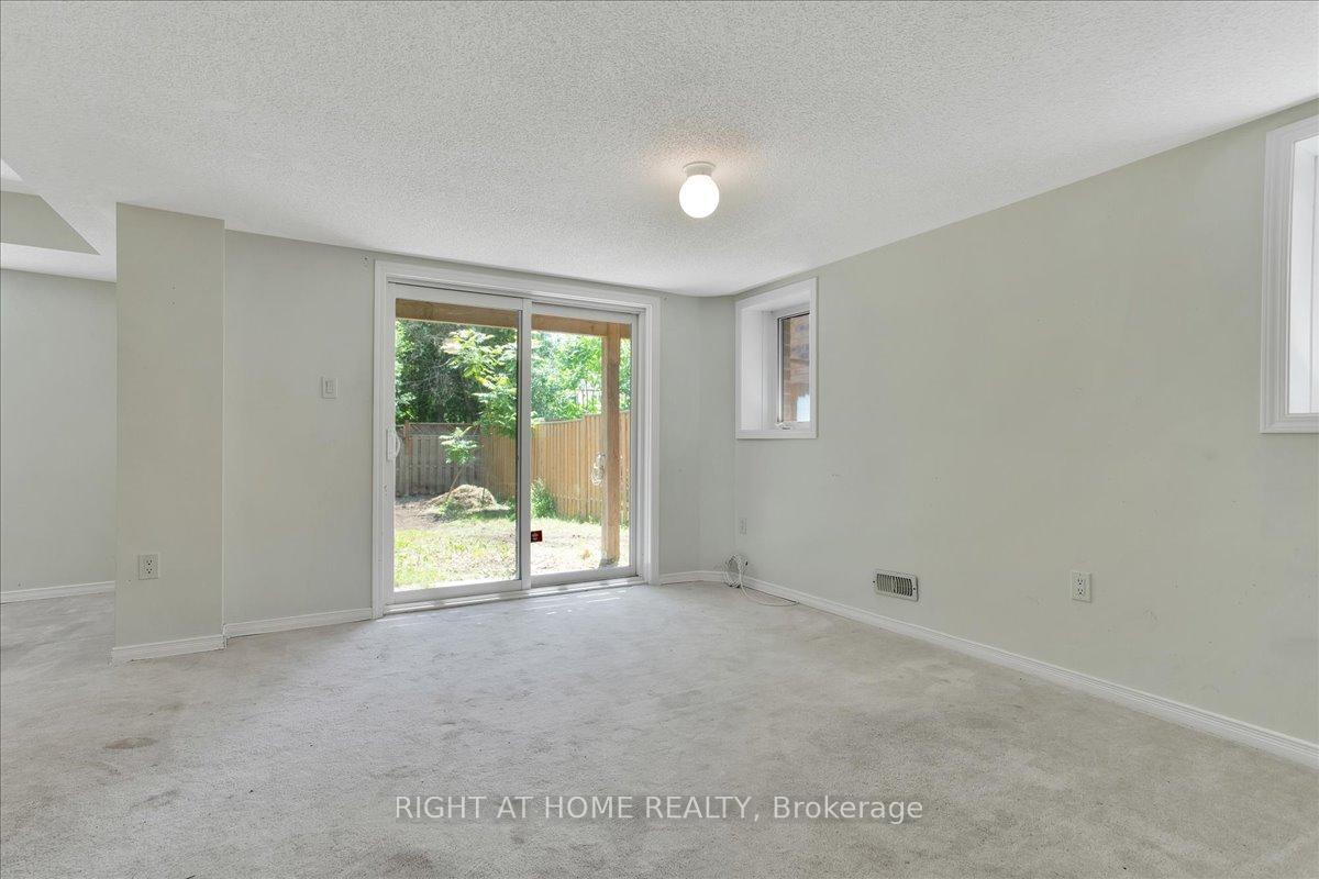 Photo 30 of 1011 Abram Court, Innisfil, Alcona — HOMEH