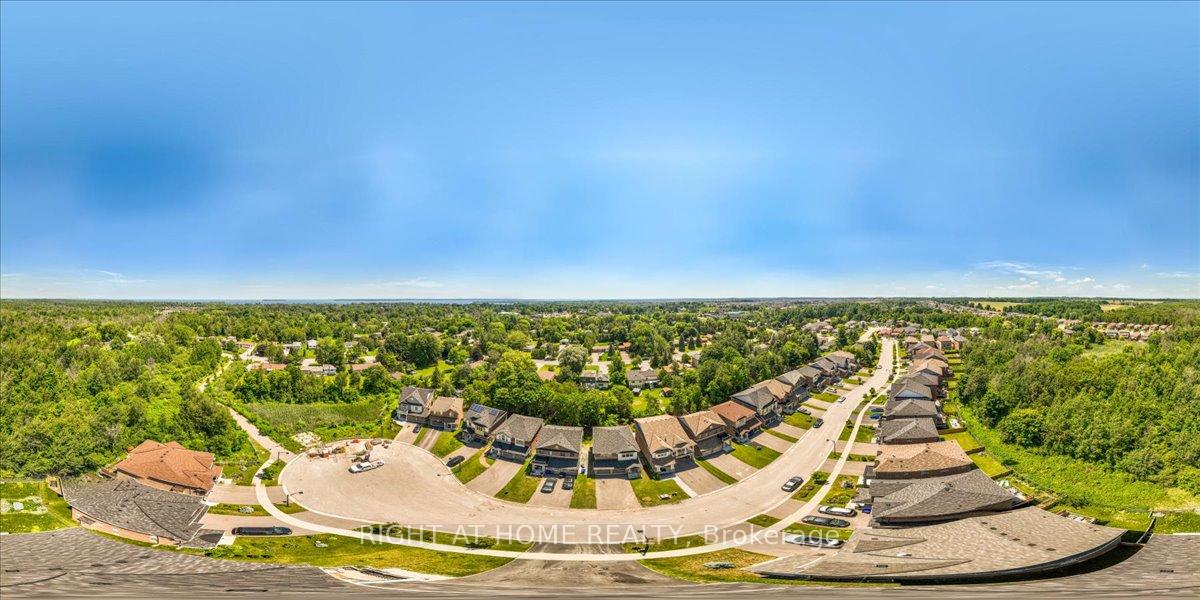 Photo 35 of 1011 Abram Court, Innisfil, Alcona — HOMEH