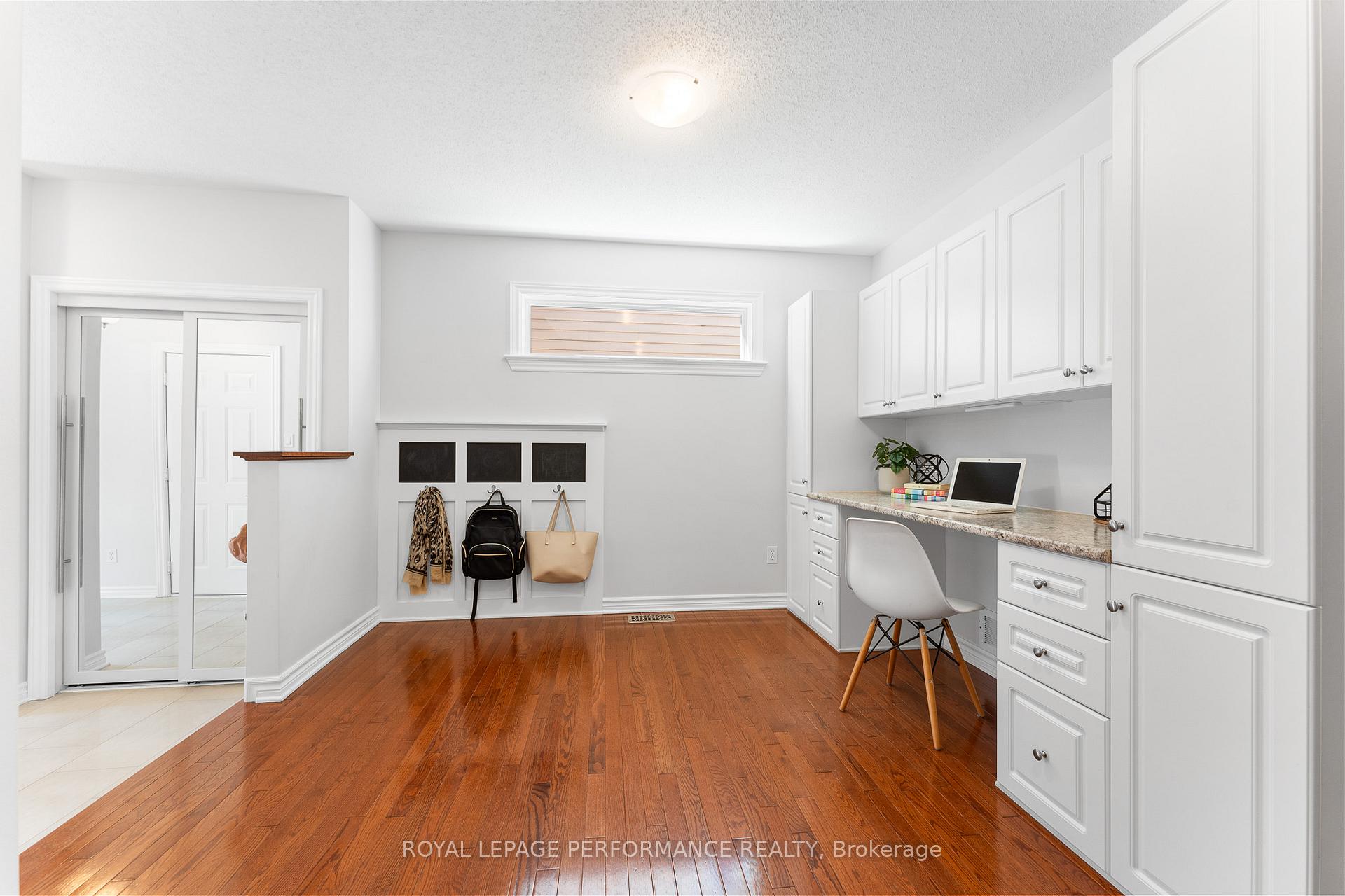 Photo 6 of 239 Deerfox Drive, Ottawa, Barrhaven - Longfields — HOMEH