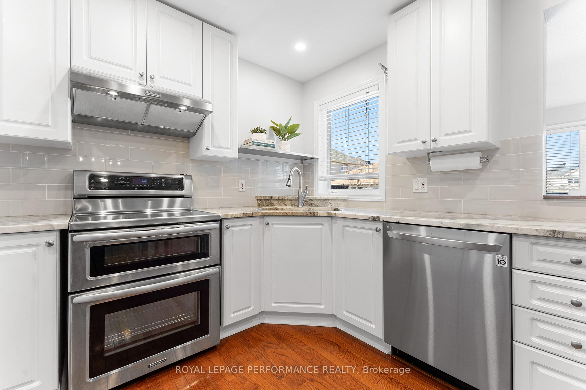 Photo 20 of 239 Deerfox Drive, Ottawa, Barrhaven - Longfields — HOMEH