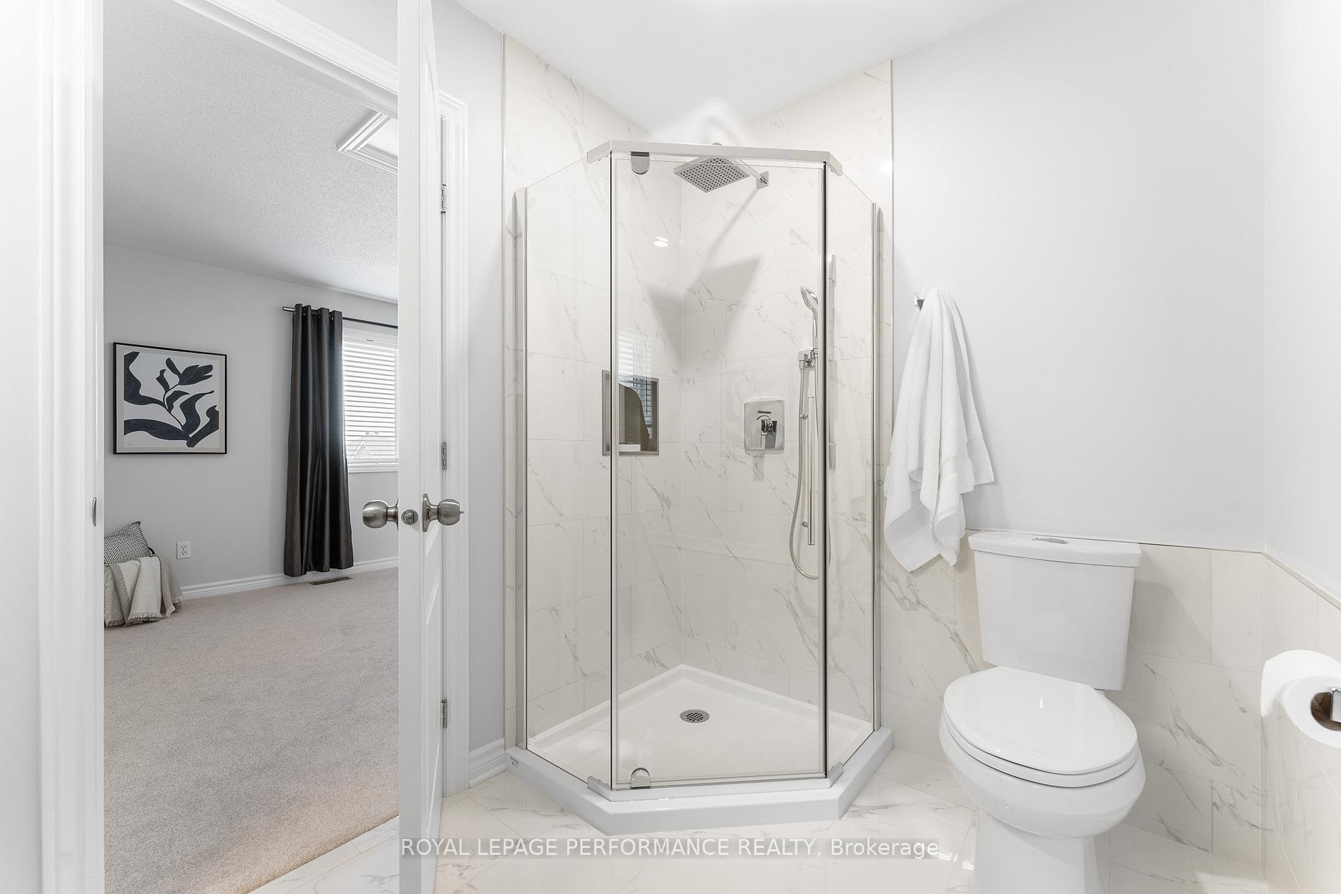 Photo 17 of 239 Deerfox Drive, Ottawa, Barrhaven - Longfields — HOMEH