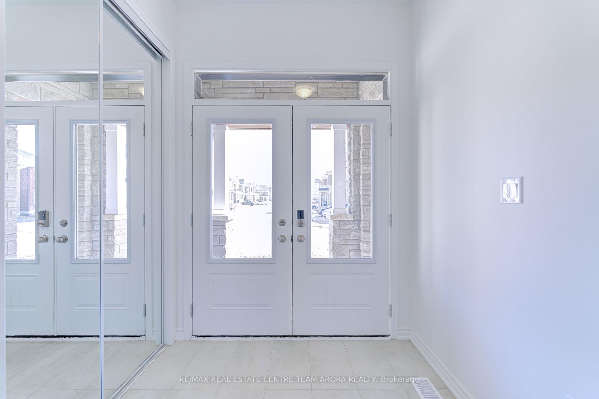 Photo 5 of 36 Aster Woods Drive, Caledon, Rural Caledon — HOMEH