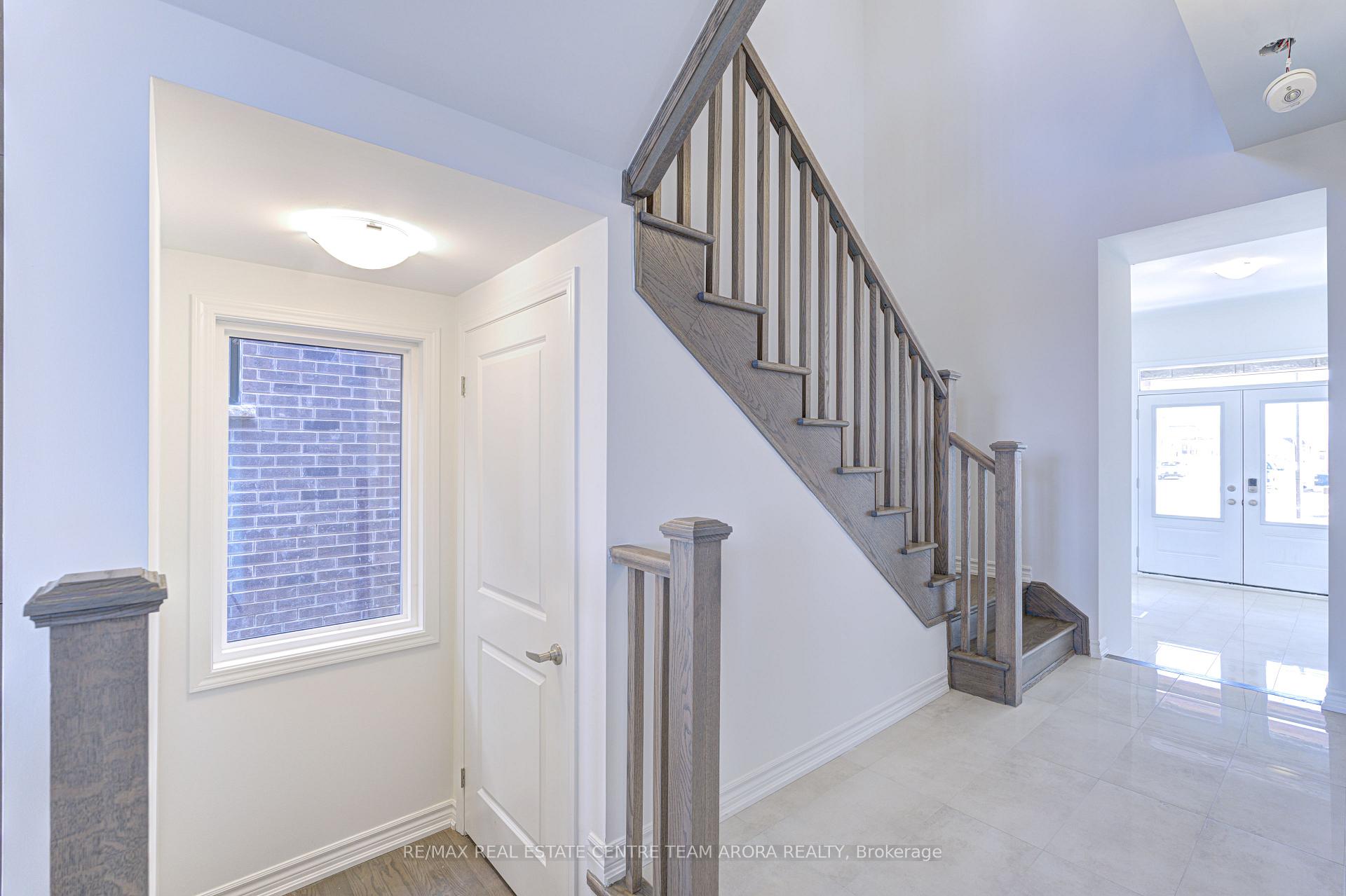 Photo 6 of 36 Aster Woods Drive, Caledon, Rural Caledon — HOMEH