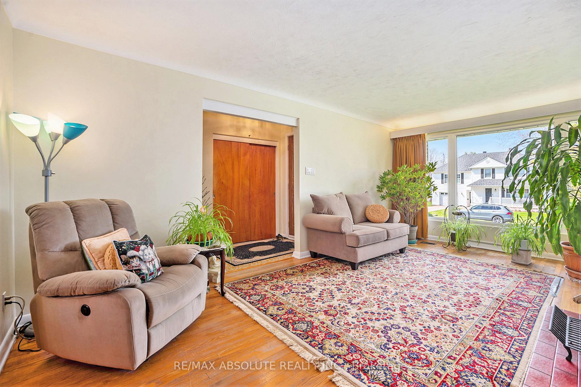 Photo 7 of 969 Hare Avenue, Ottawa, McKellar Heights/Glabar Park — HOMEH