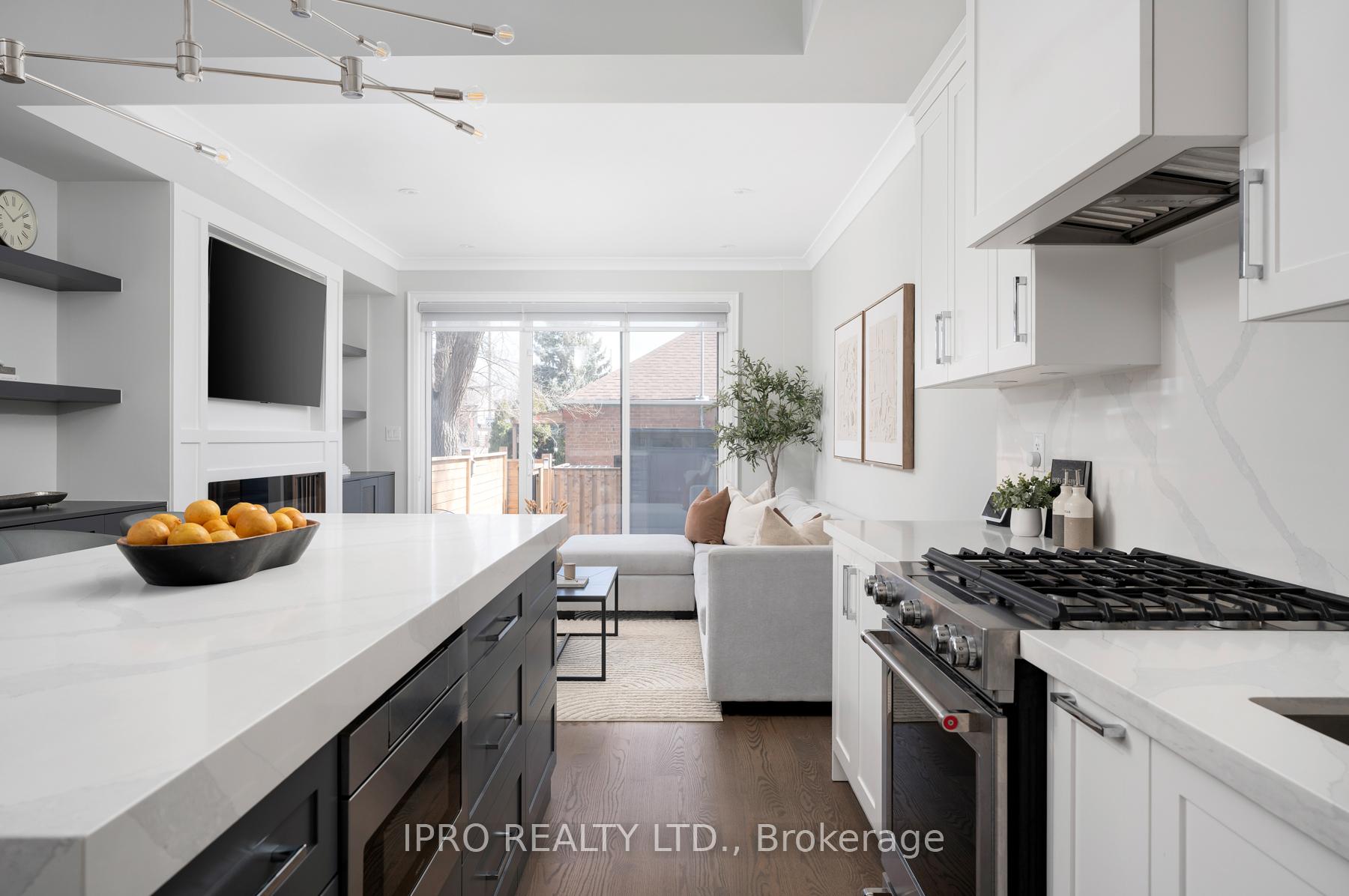 Photo 10 of 285 Glebemount Avenue, Toronto, Danforth Village-East York — HOMEH