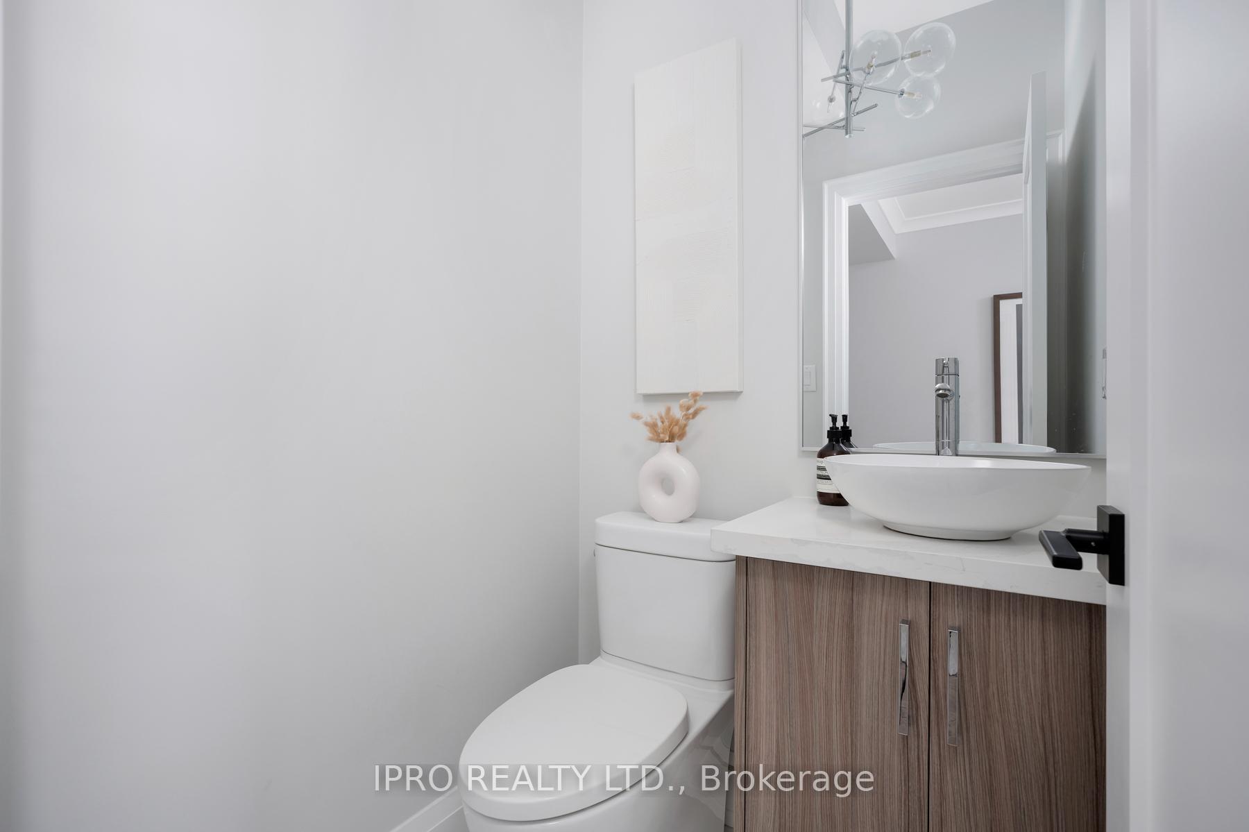Photo 14 of 285 Glebemount Avenue, Toronto, Danforth Village-East York — HOMEH