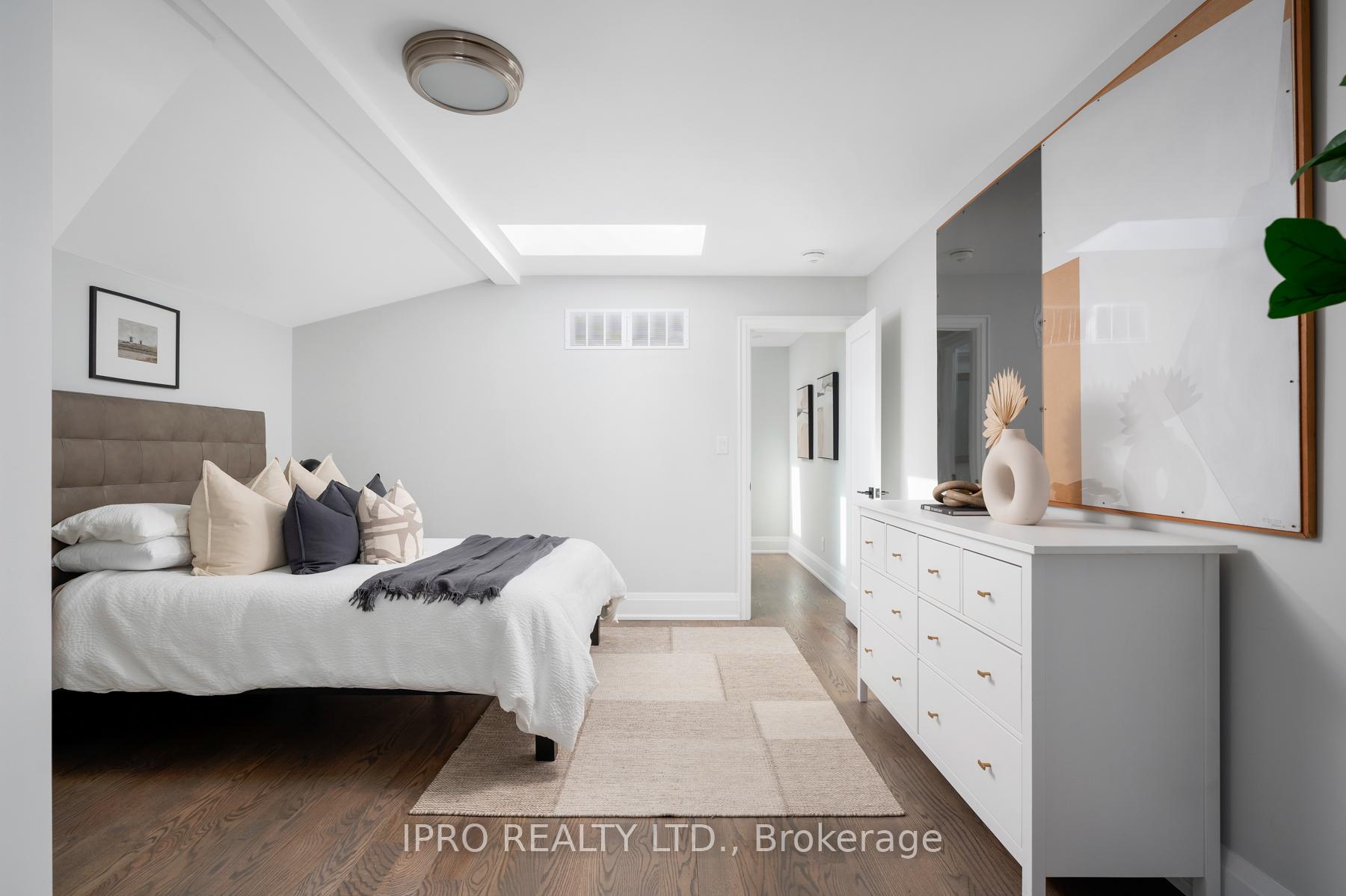 Photo 35 of 285 Glebemount Avenue, Toronto, Danforth Village-East York — HOMEH