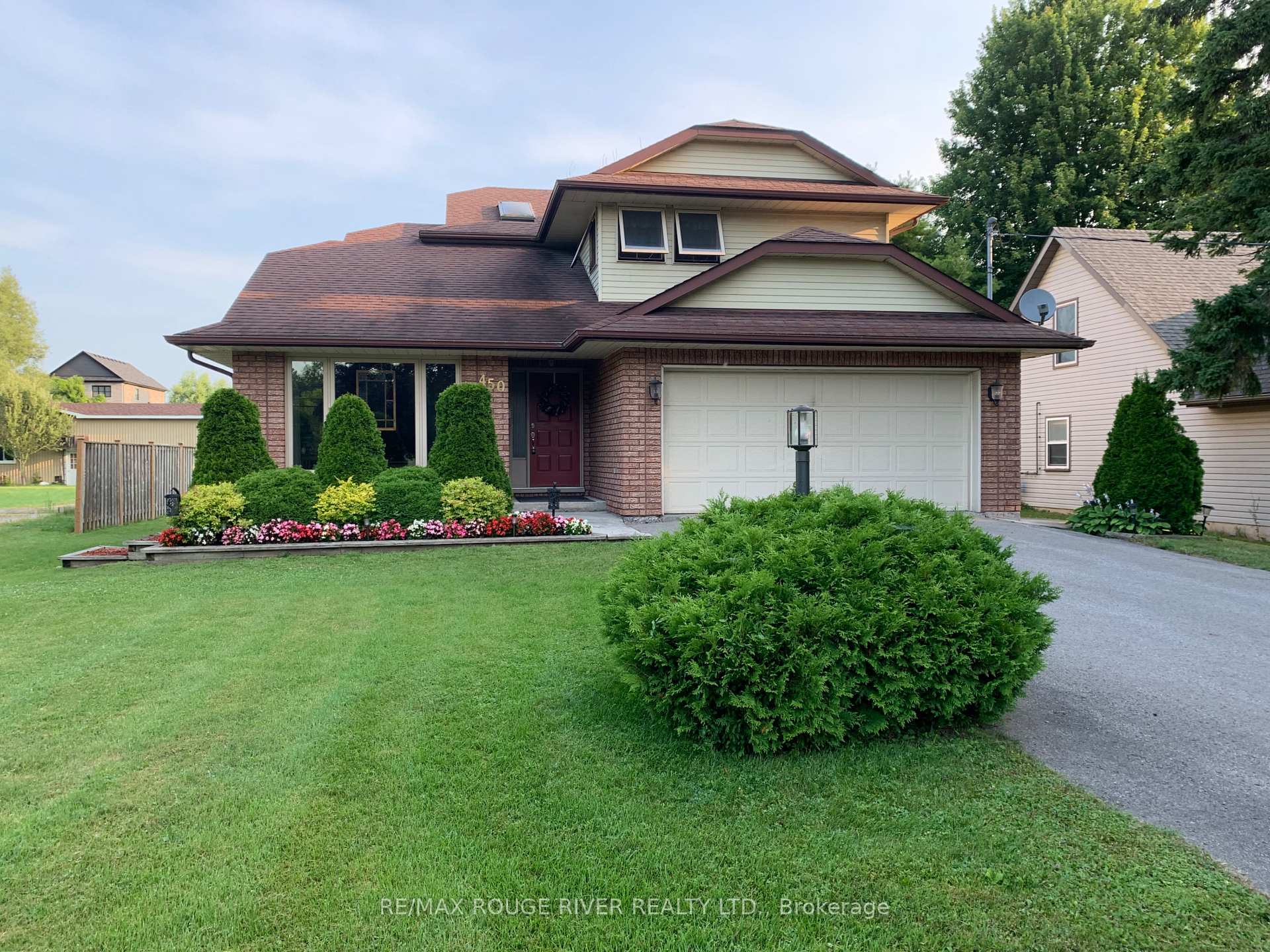 Photo 1 of 450 King Street E, Cobourg — HOMEH