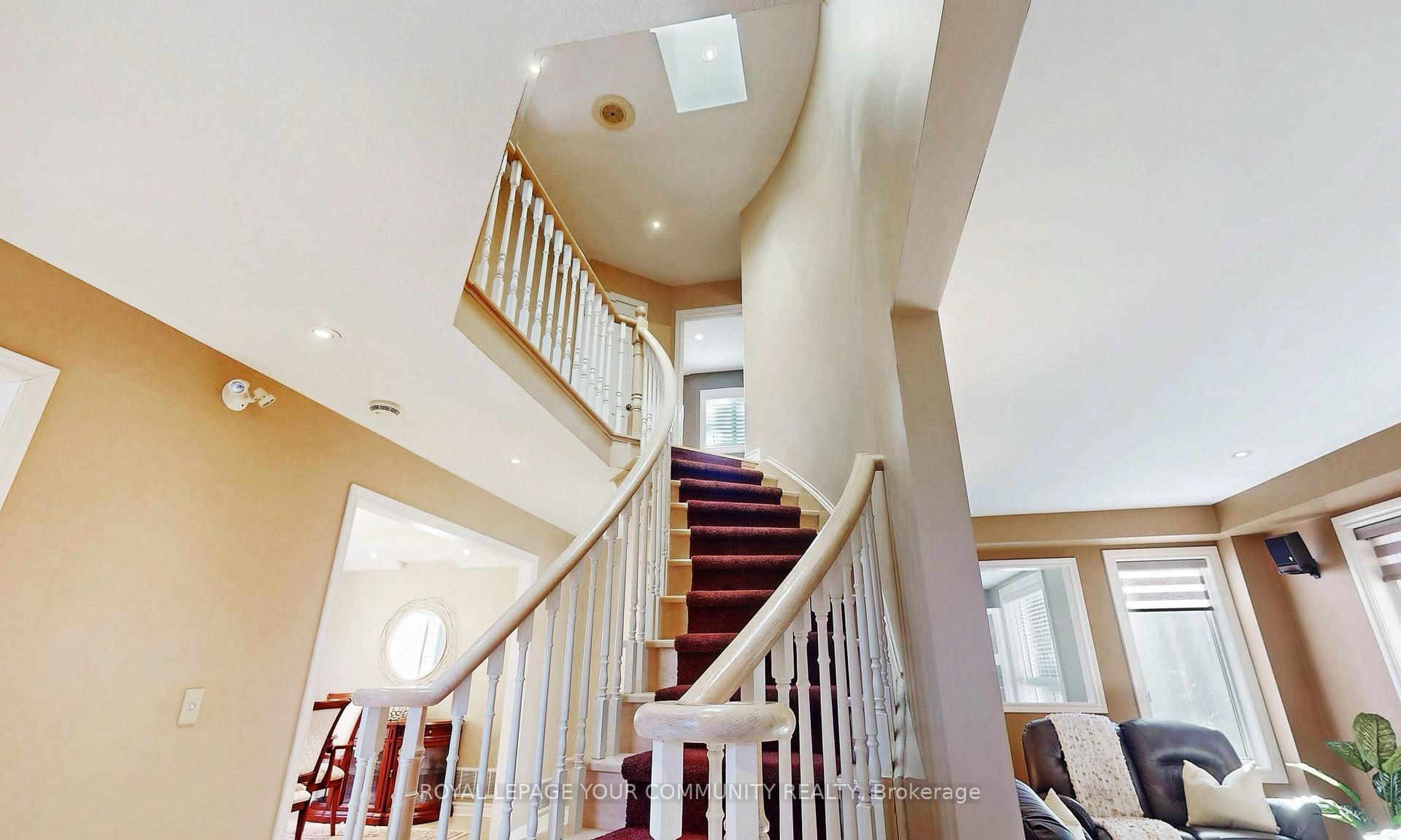 Photo 25 of 41 Rachewood Court, Aurora, Aurora Highlands — HOMEH