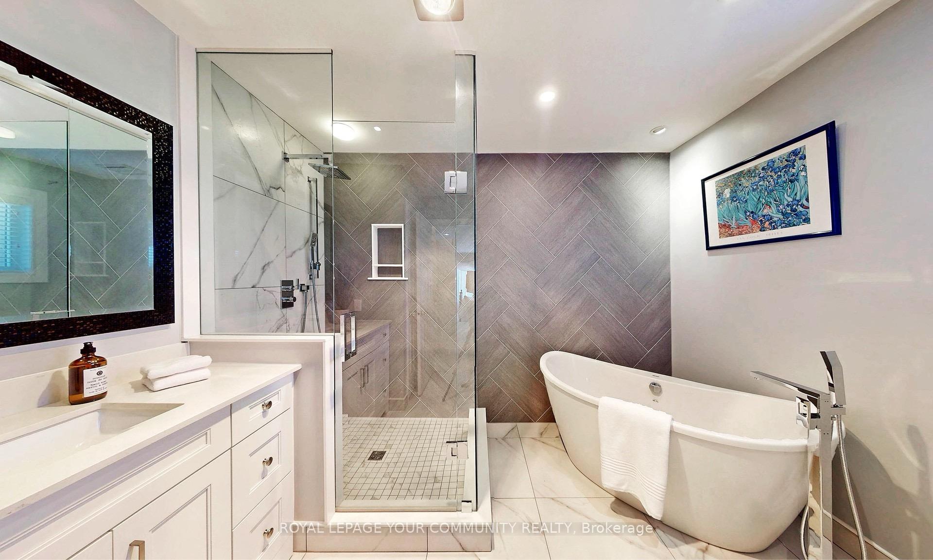 Photo 21 of 41 Rachewood Court, Aurora, Aurora Highlands — HOMEH