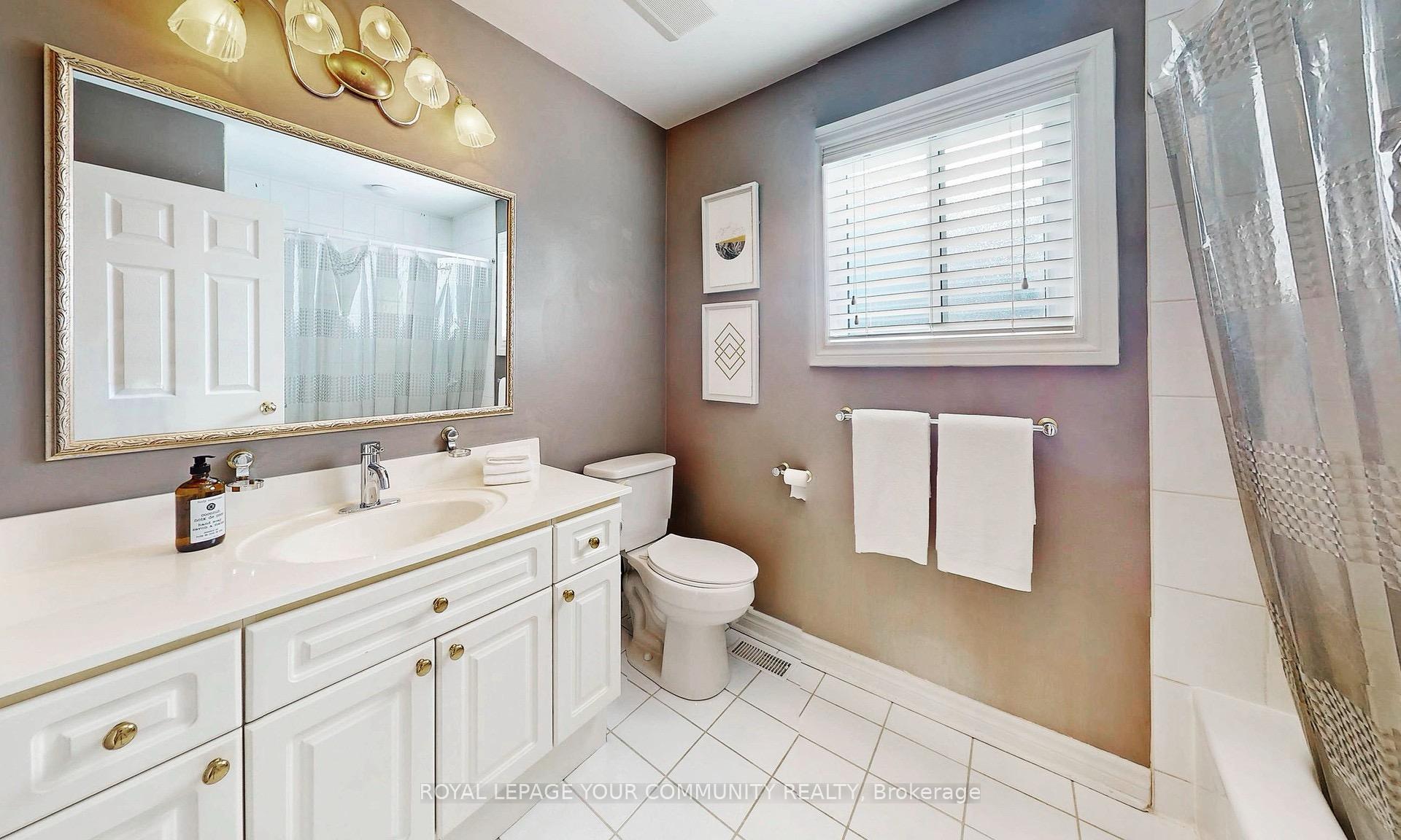 Photo 36 of 41 Rachewood Court, Aurora, Aurora Highlands — HOMEH