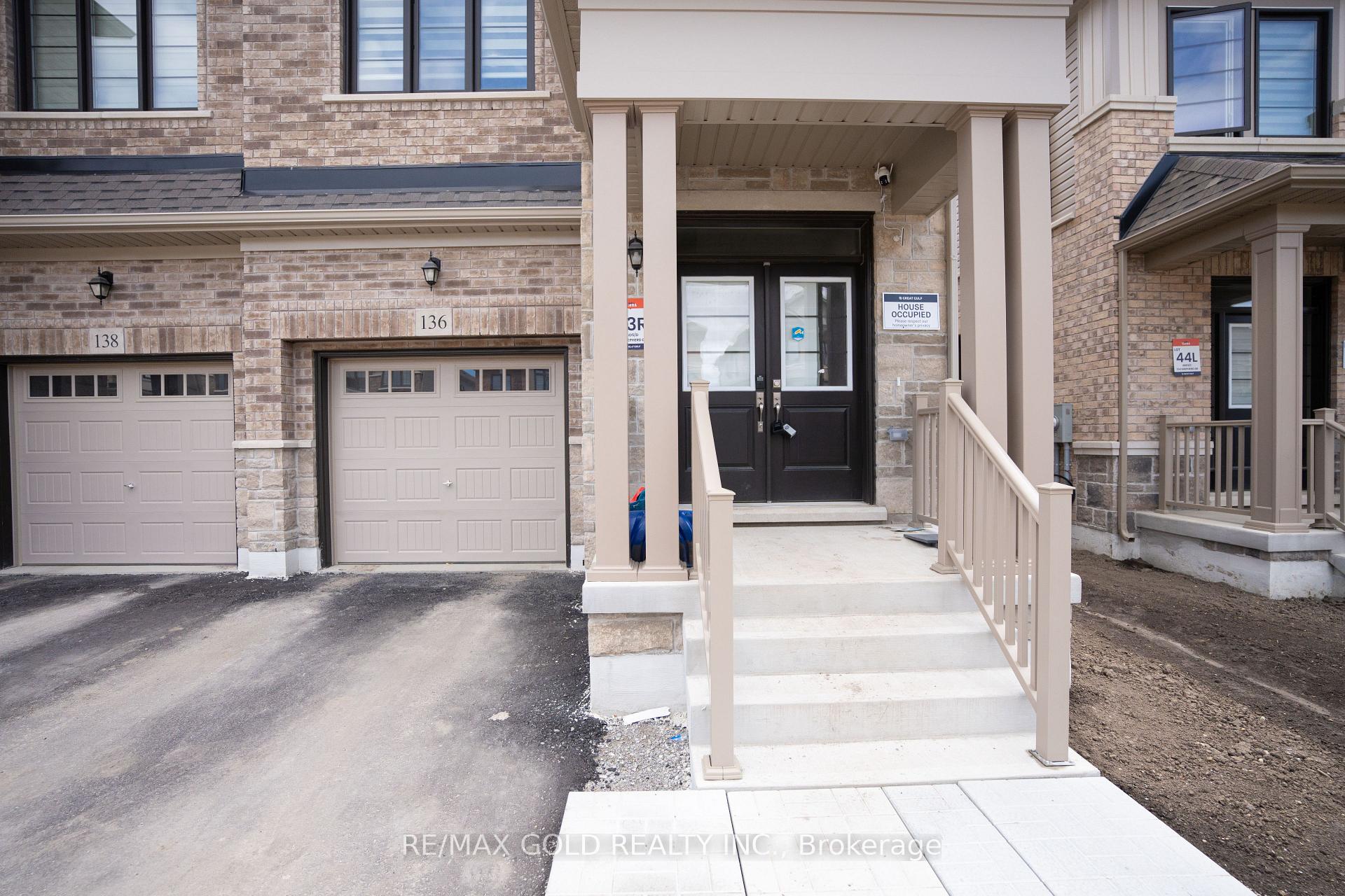 Photo 17 of 136 Shepherd Drive, Barrie, Rural Barrie Southeast — HOMEH