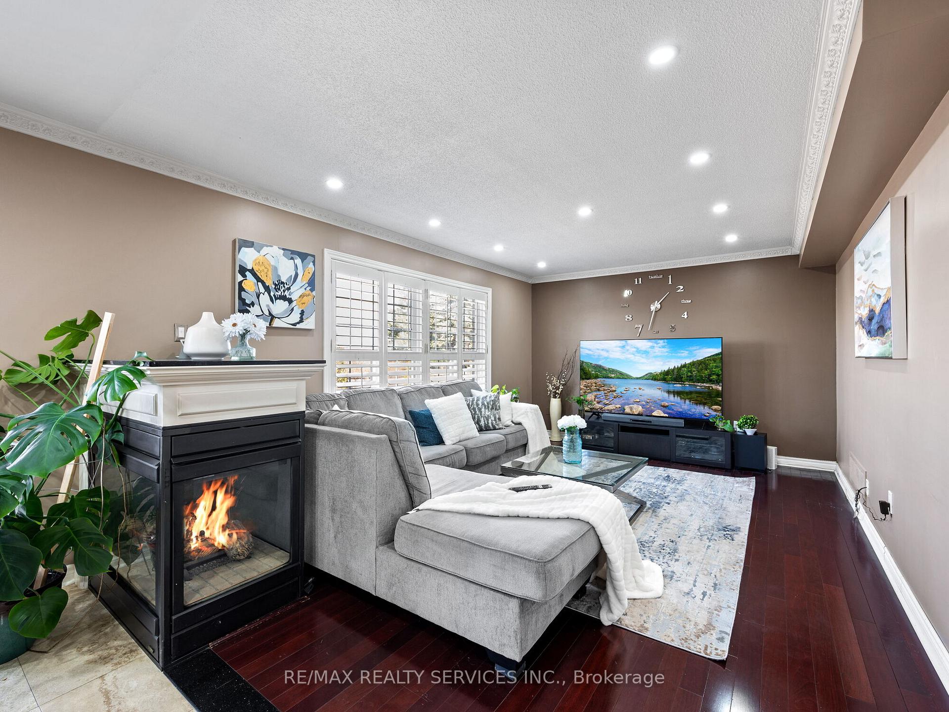 Photo 15 of 40 Mistycreek Crescent, Brampton, Fletcher's Meadow — HOMEH