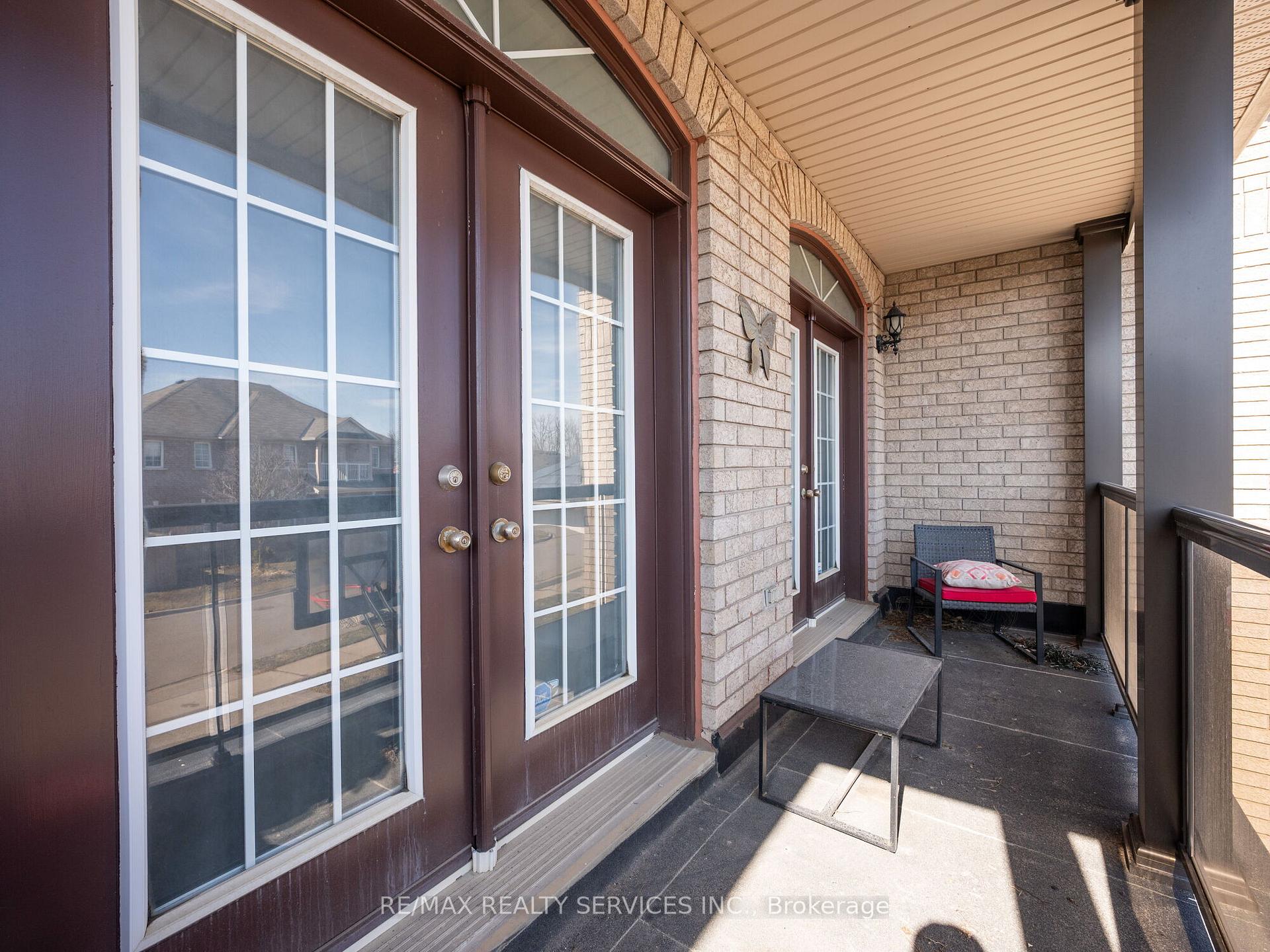 Photo 24 of 40 Mistycreek Crescent, Brampton, Fletcher's Meadow — HOMEH