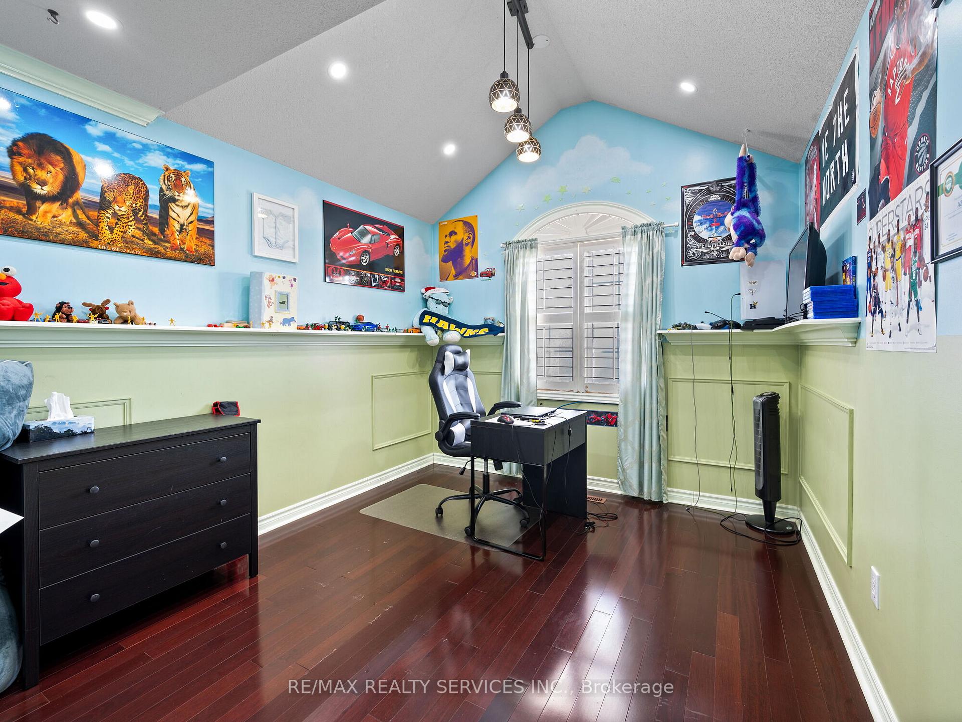 Photo 39 of 40 Mistycreek Crescent, Brampton, Fletcher's Meadow — HOMEH
