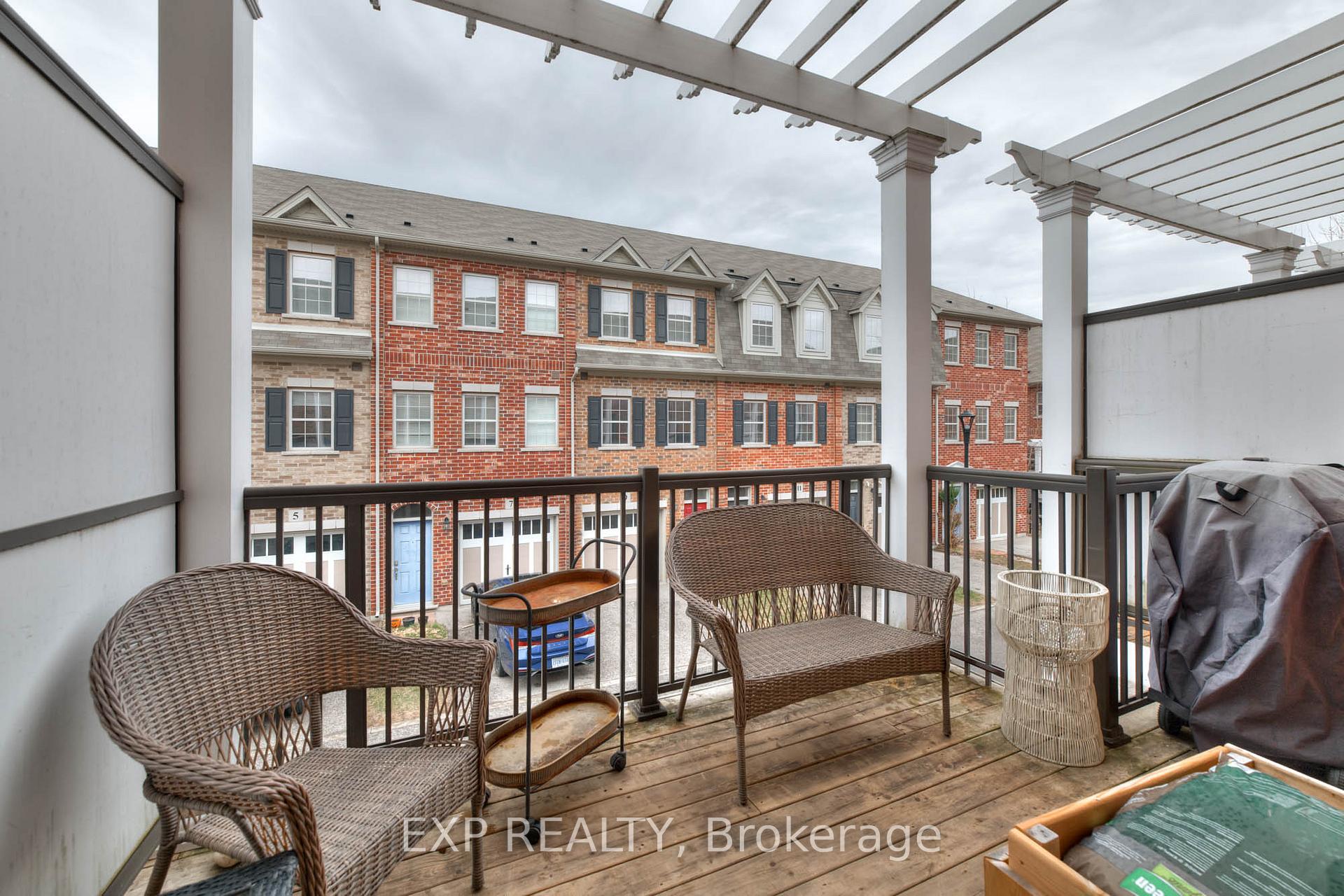 Photo 14 of 6 Hyde Park Mews, Kitchener, Mount Hope Huron Park — HOMEH