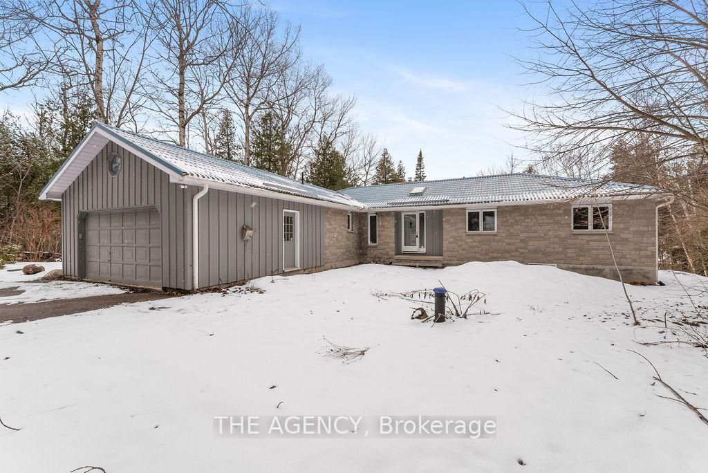 Photo 1 of 570 Silver Birch Drive, Tiny, Rural Tiny — HOMEH