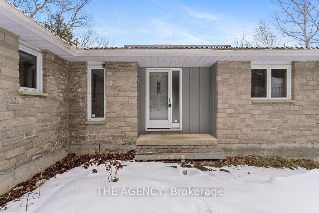 Photo 2 of 570 Silver Birch Drive, Tiny, Rural Tiny — HOMEH