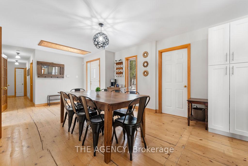 Photo 10 of 570 Silver Birch Drive, Tiny, Rural Tiny — HOMEH