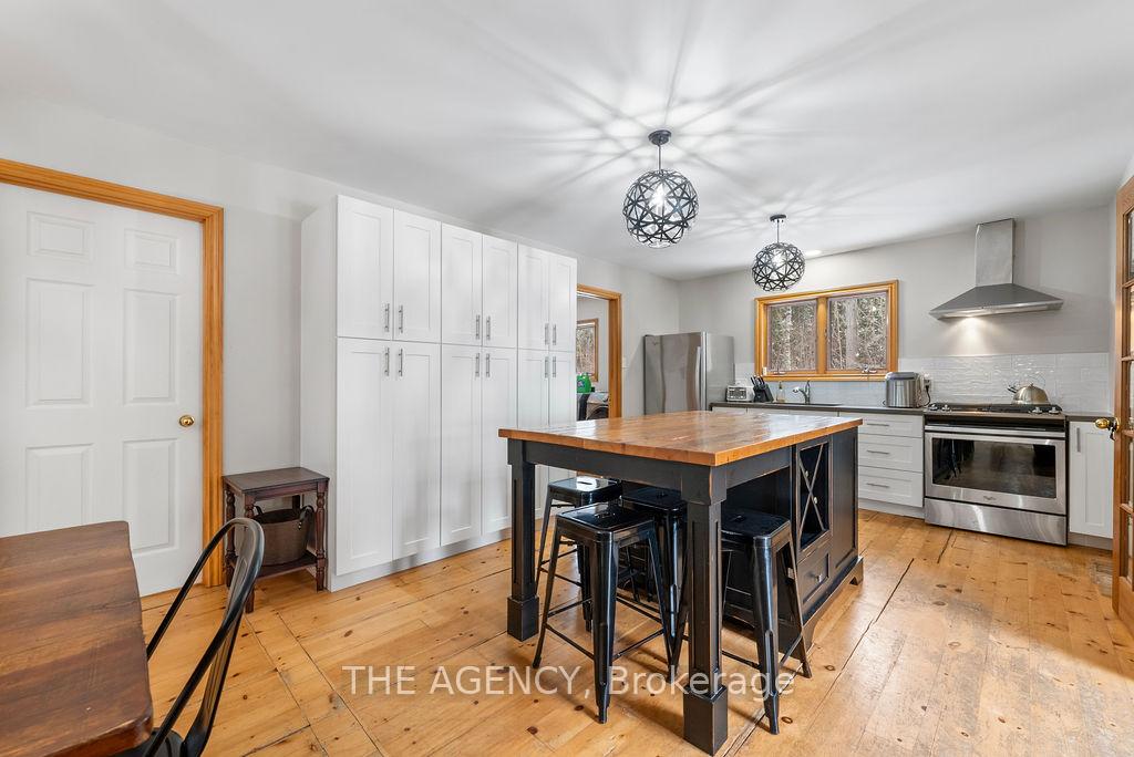 Photo 13 of 570 Silver Birch Drive, Tiny, Rural Tiny — HOMEH
