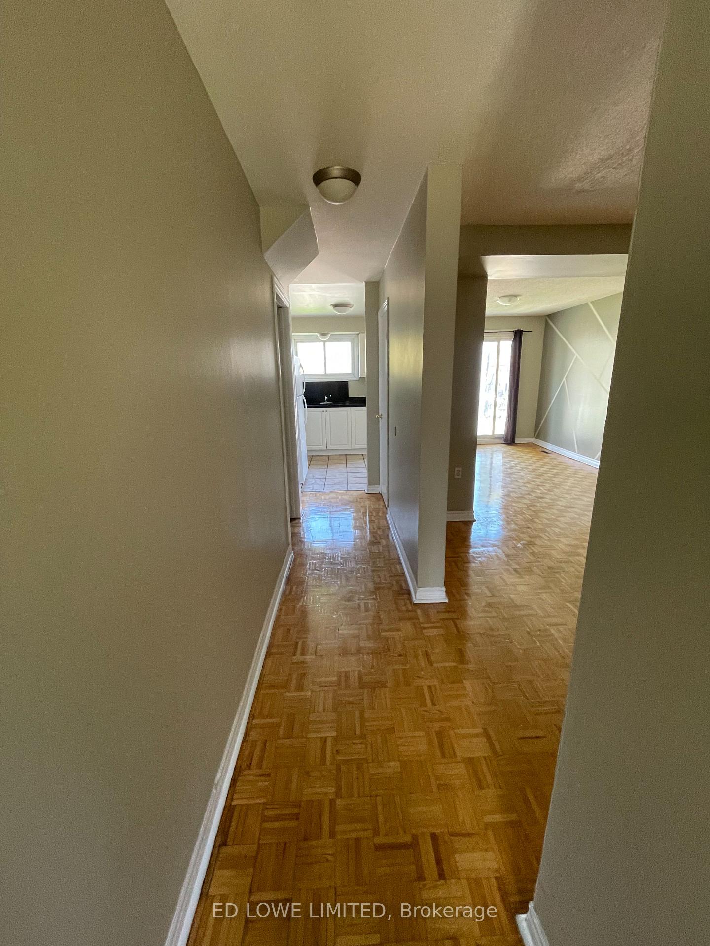 Photo 6 of Unit 5, 275 Blake Street, Barrie, North Shore — HOMEH