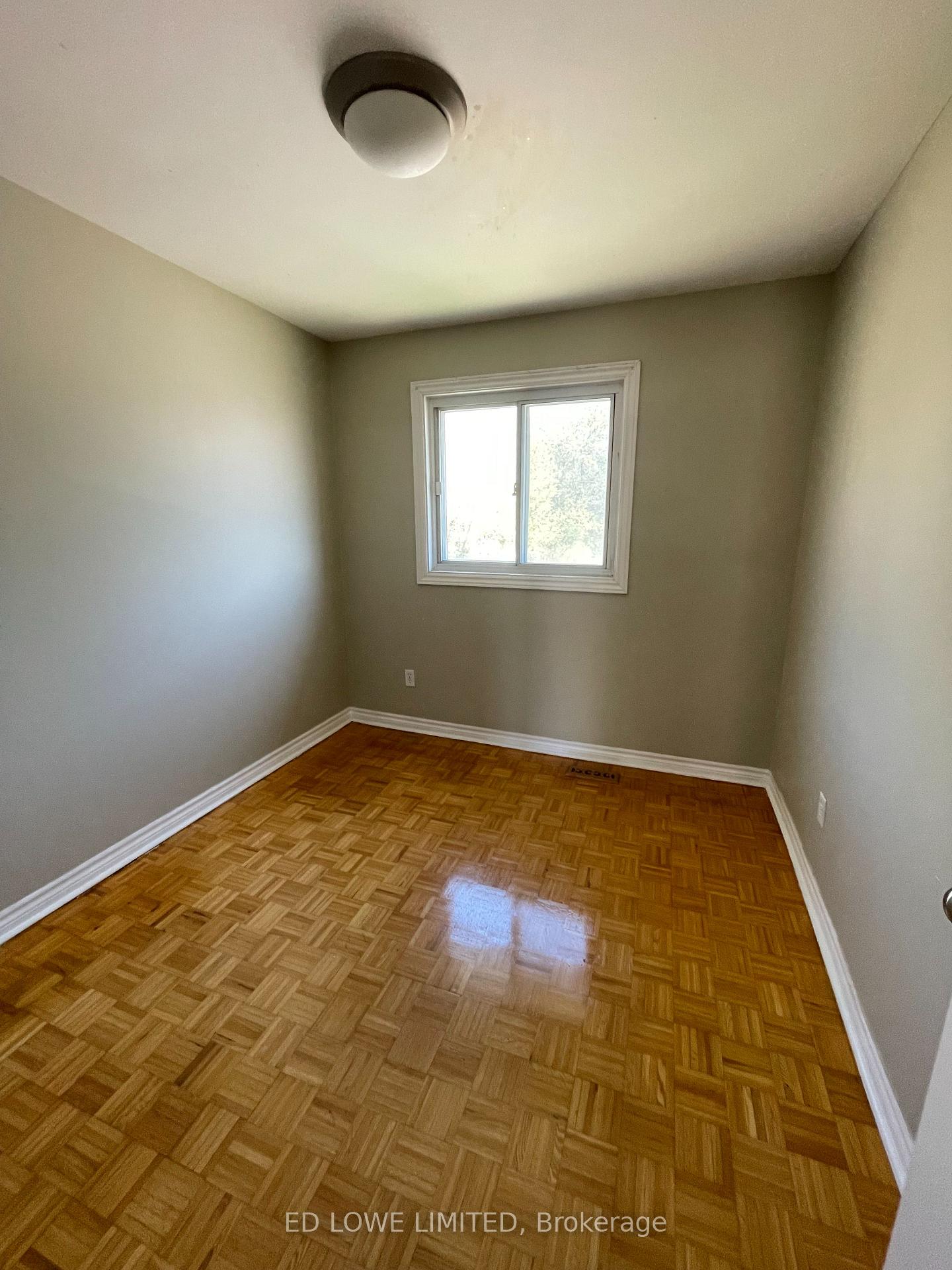 Photo 15 of Unit 5, 275 Blake Street, Barrie, North Shore — HOMEH