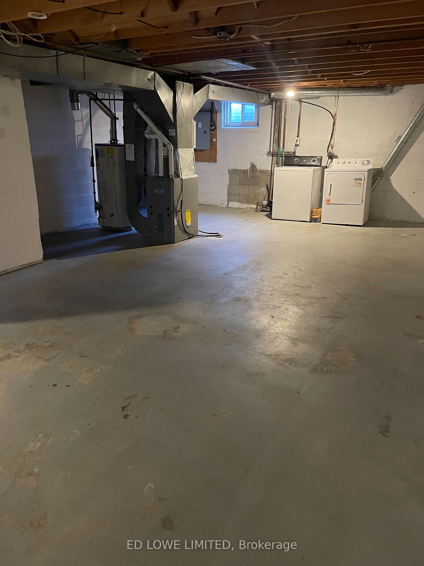 Photo 7 of Unit 5, 275 Blake Street, Barrie, North Shore — HOMEH