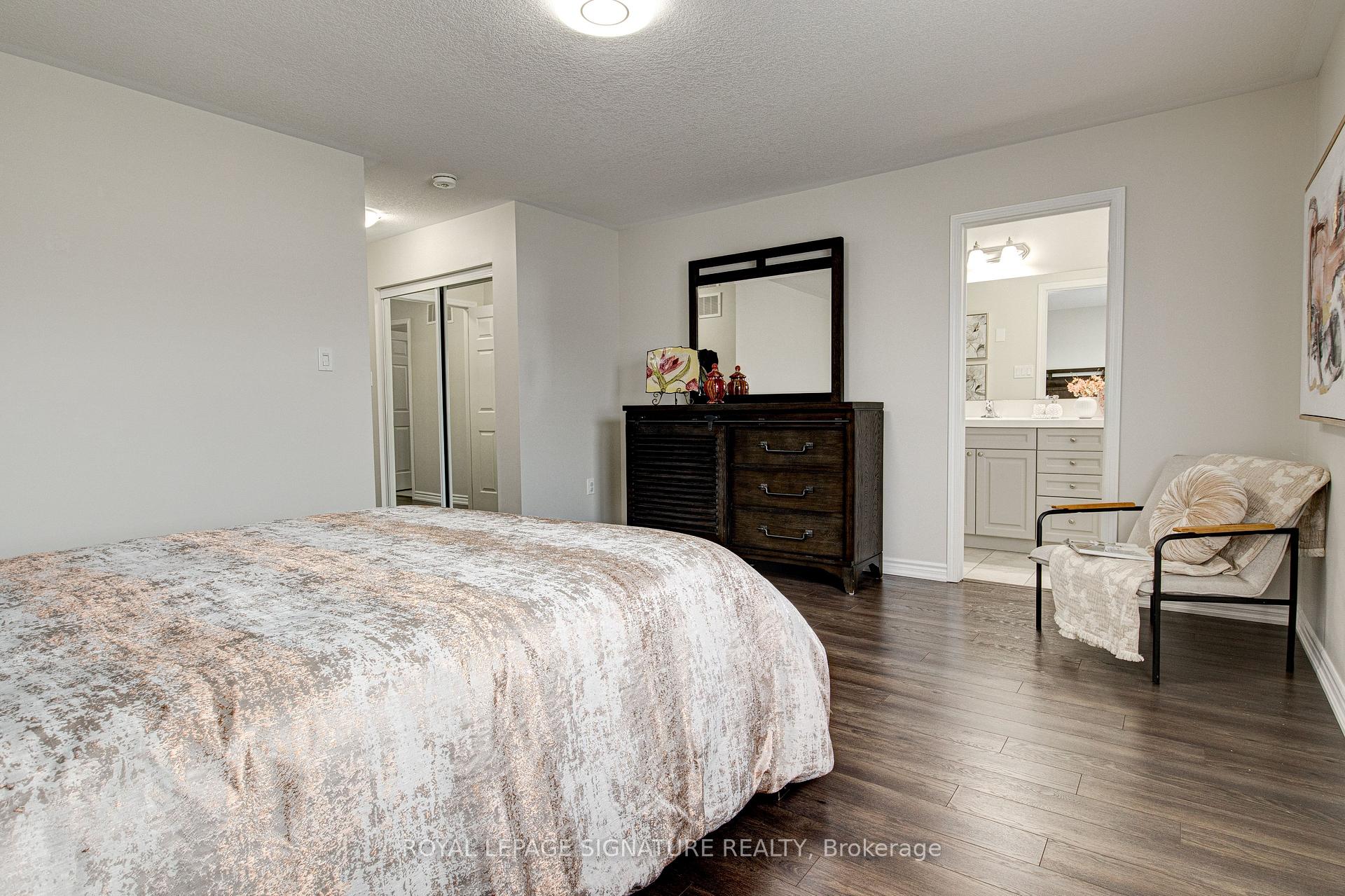Photo 32 of 54 Watermill Street, Kitchener, Doon South — HOMEH