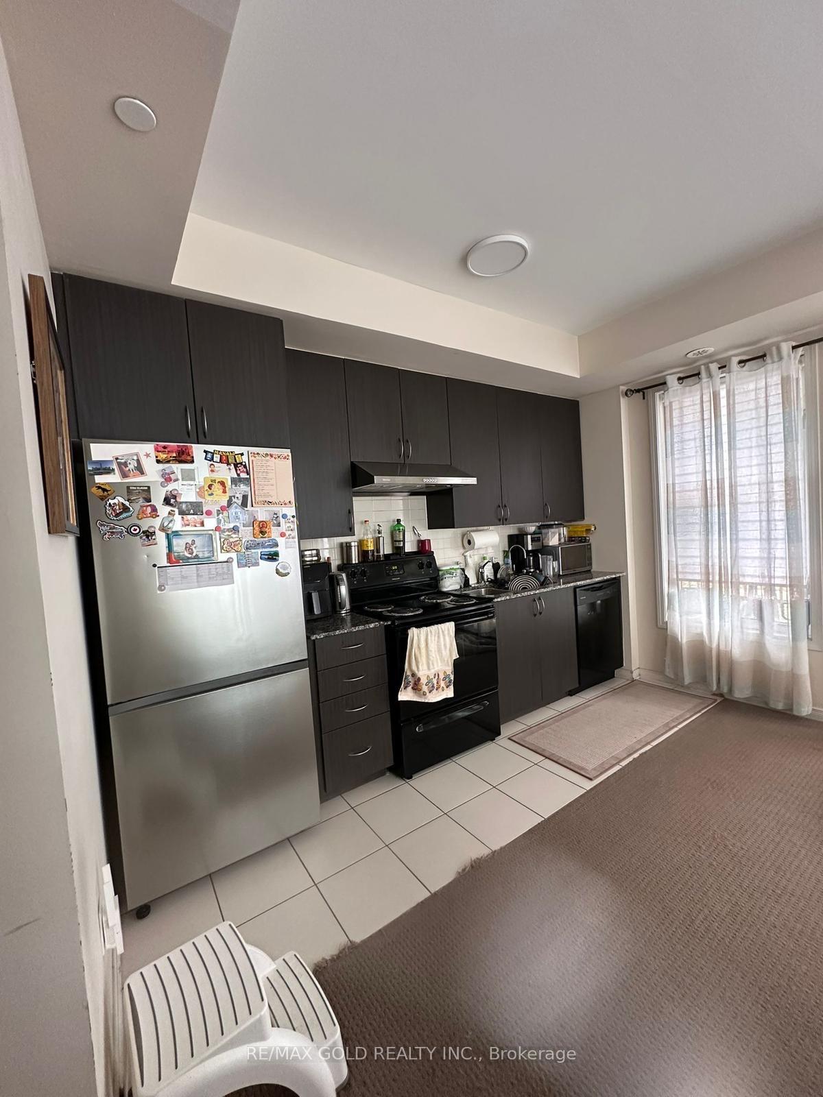 Photo 2 of Unit 111, 54 Sky Harbour Drive, Brampton, Bram West — HOMEH