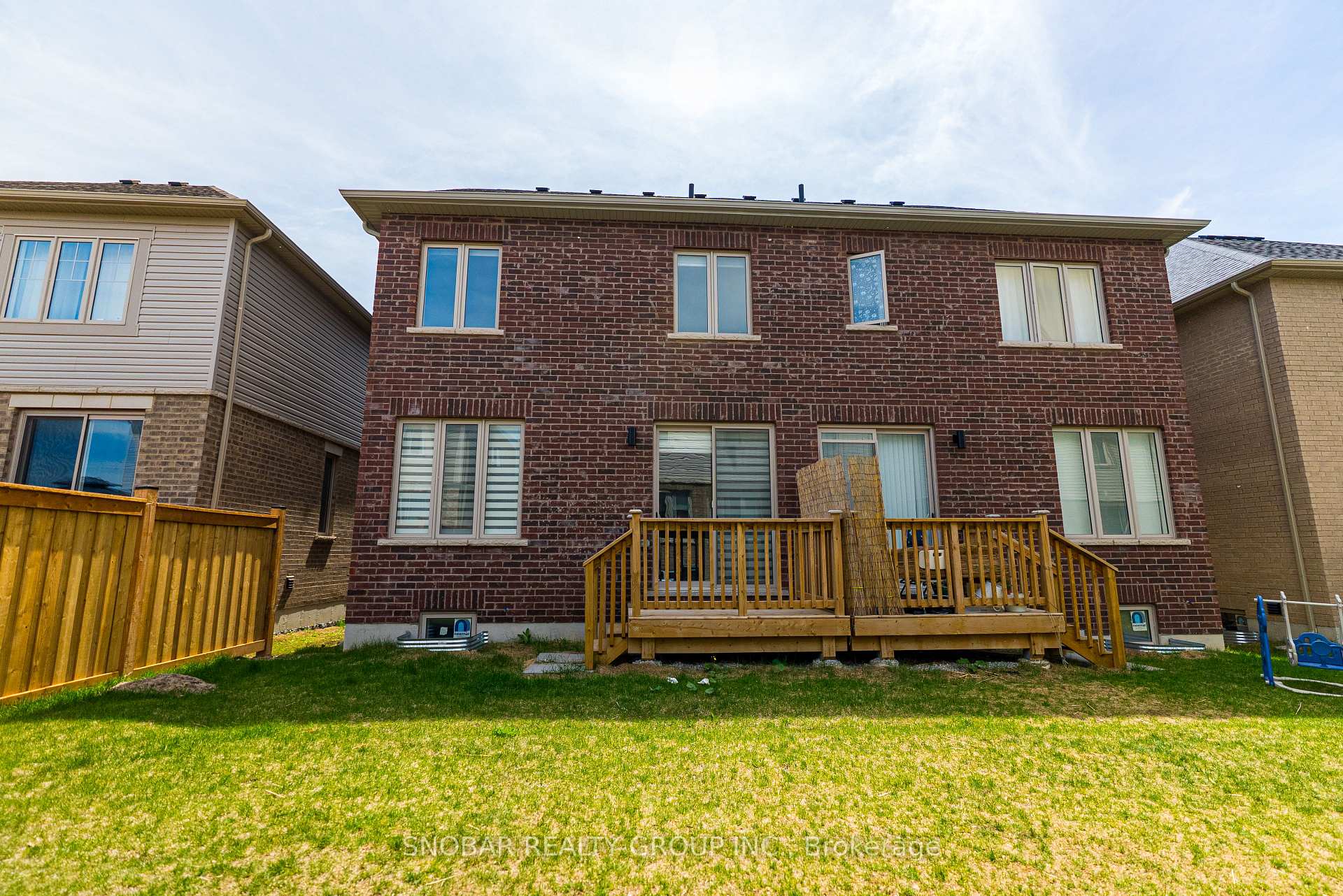 Photo 33 of 95 Shepherd Drive, Barrie, Painswick South — HOMEH