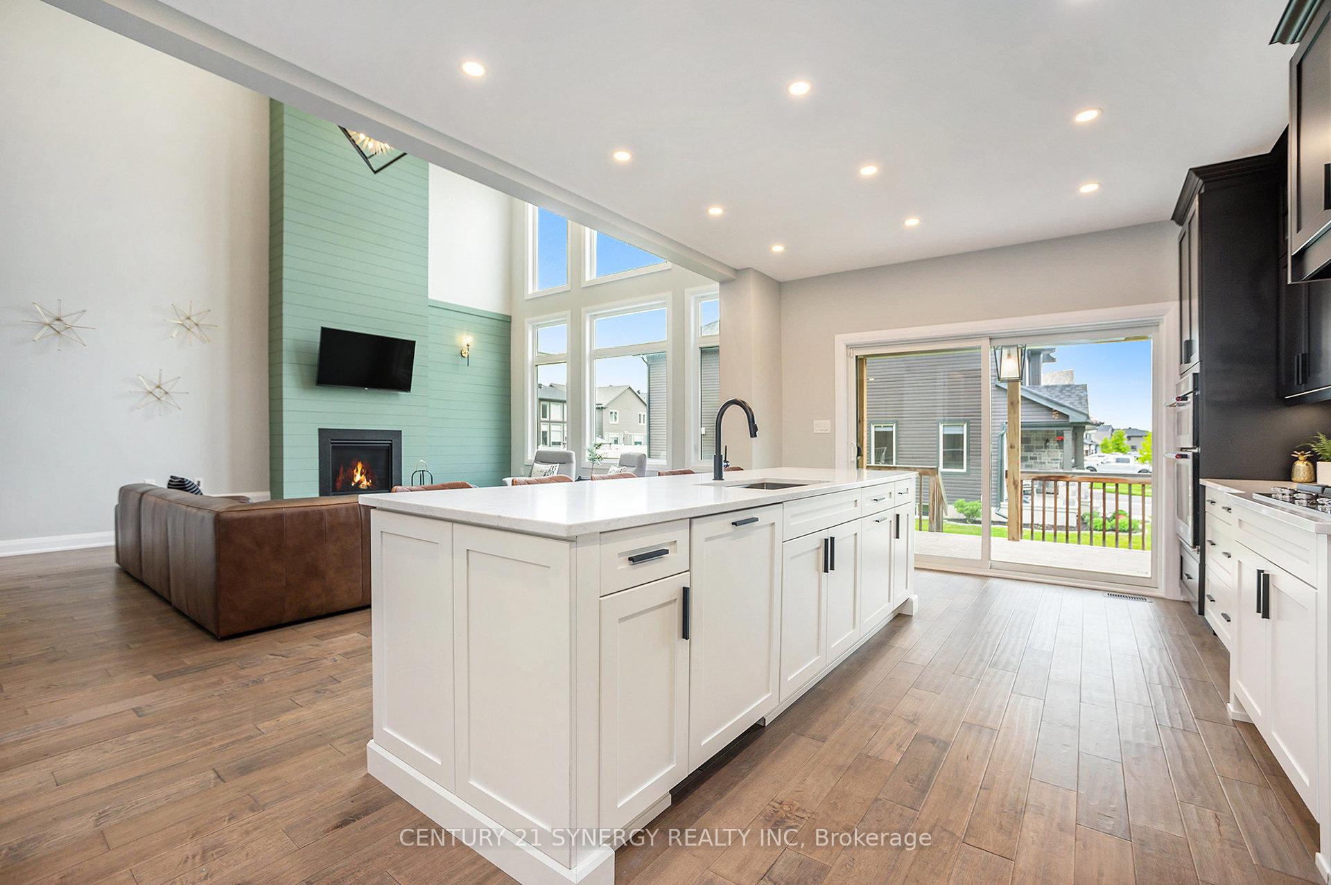 Photo 4 of 114 Chandelle Private, Ottawa, Carp — HOMEH