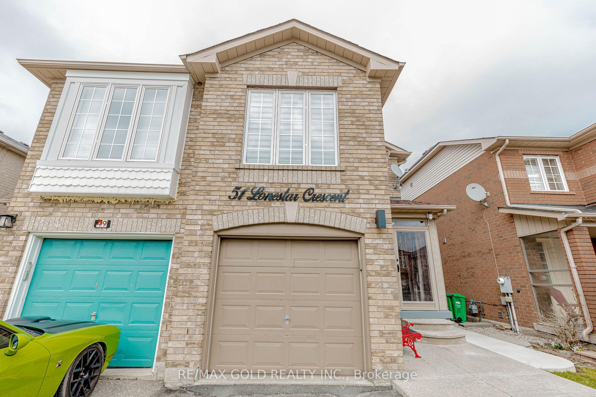 Photo 7 of 51 Lonestar Crescent, Brampton, Fletcher's Meadow — HOMEH