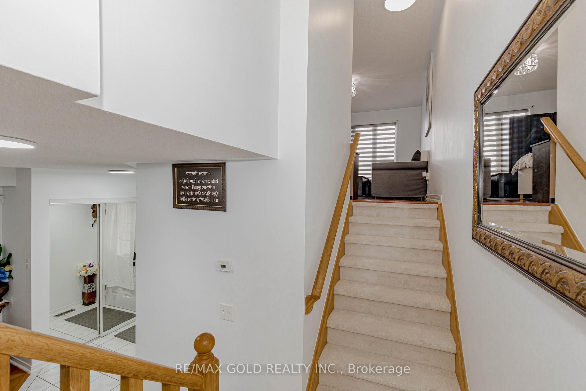 Photo 20 of 51 Lonestar Crescent, Brampton, Fletcher's Meadow — HOMEH