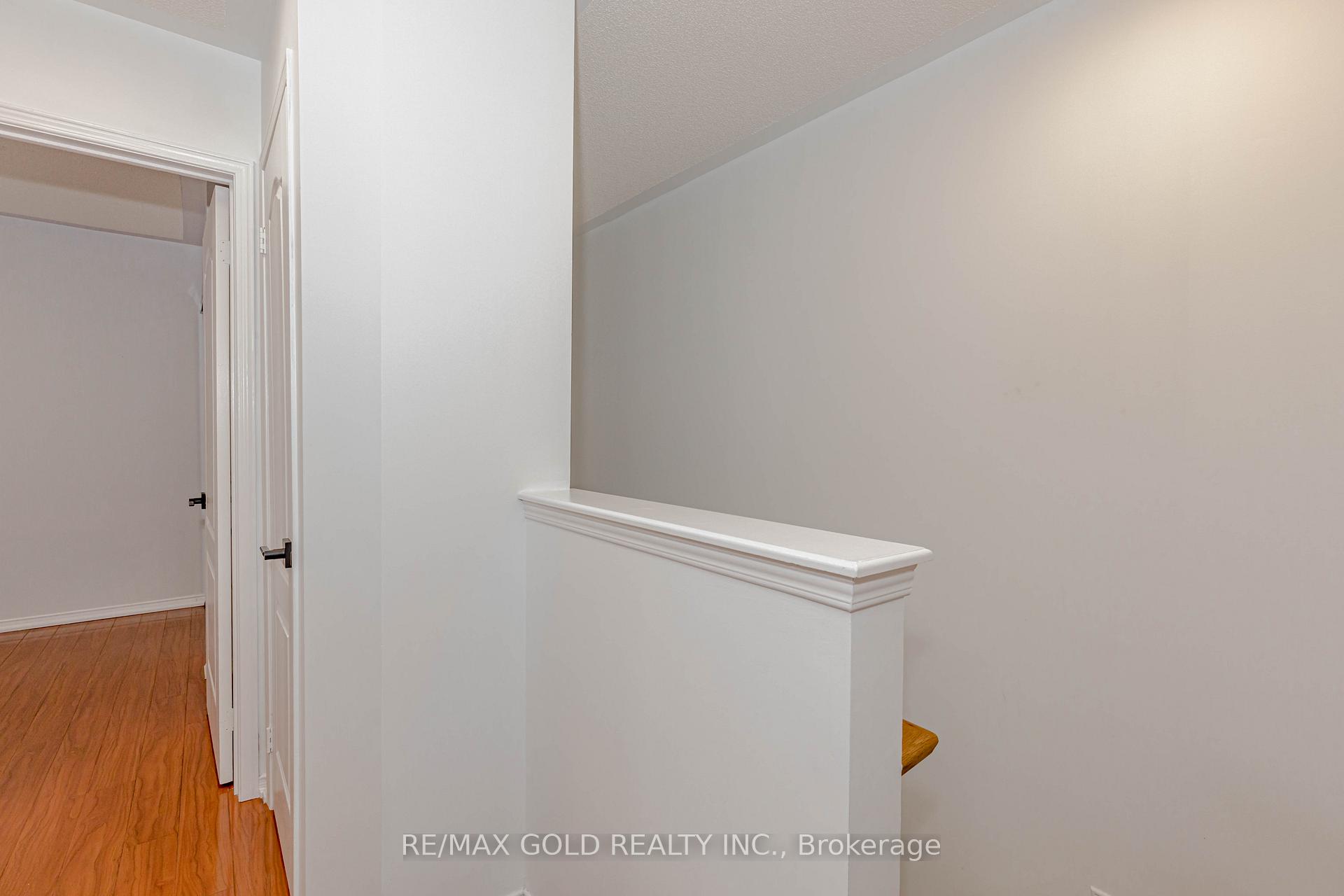 Photo 12 of 51 Lonestar Crescent, Brampton, Fletcher's Meadow — HOMEH