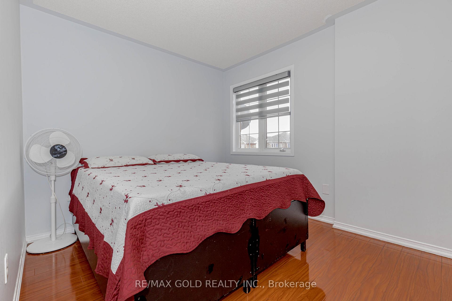 Photo 23 of 51 Lonestar Crescent, Brampton, Fletcher's Meadow — HOMEH