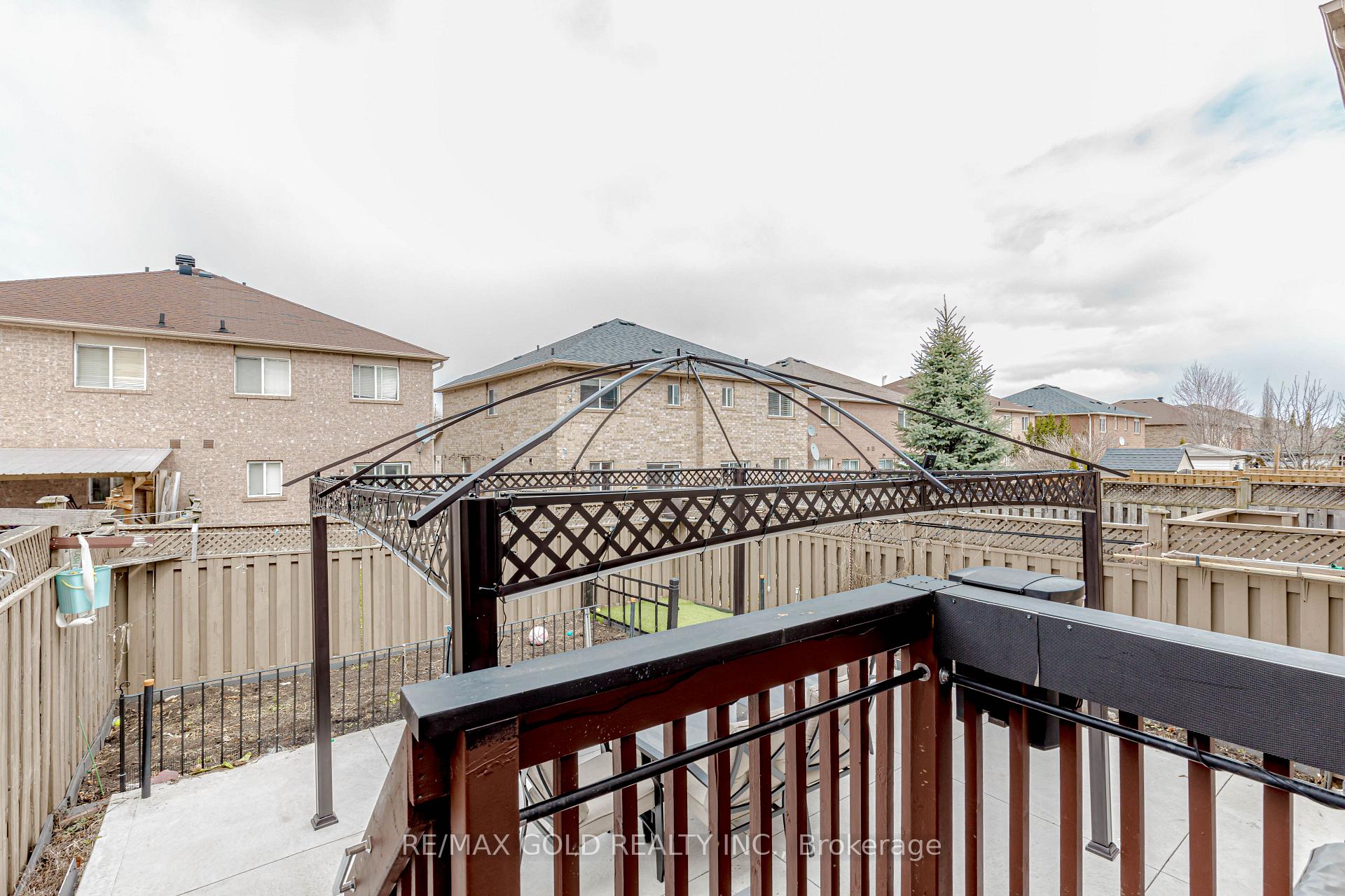 Photo 48 of 51 Lonestar Crescent, Brampton, Fletcher's Meadow — HOMEH