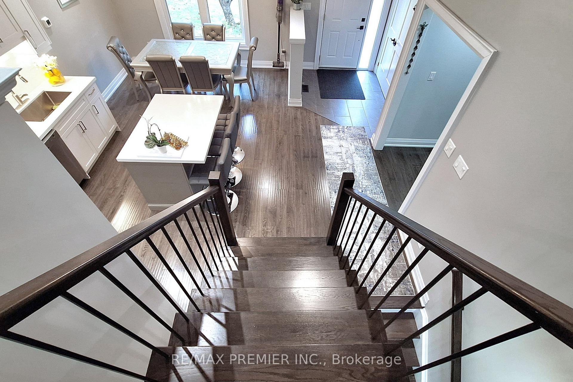 Photo 27 of 75 Fox Run, Barrie, Letitia Heights — HOMEH