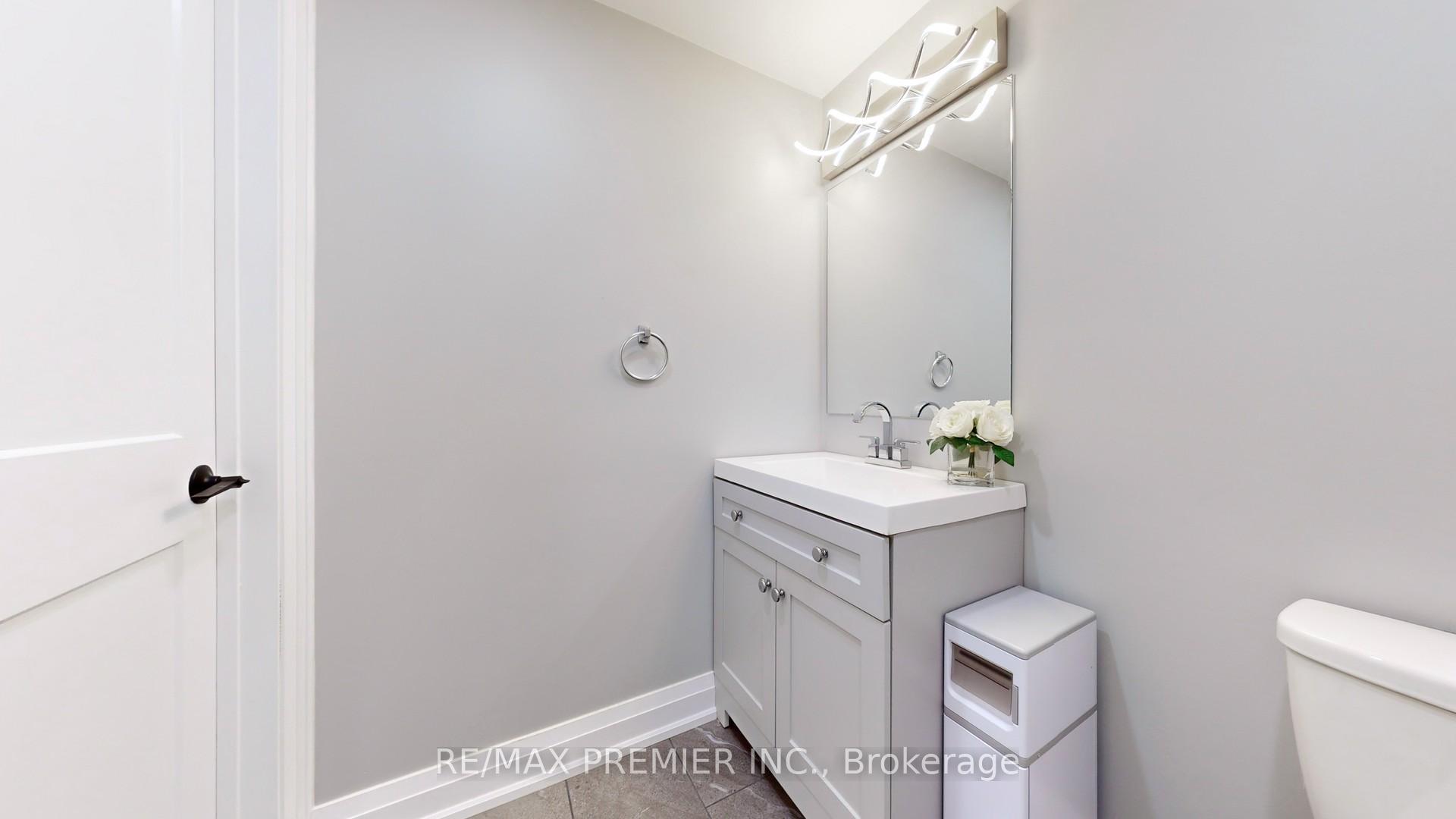 Photo 25 of 75 Fox Run, Barrie, Letitia Heights — HOMEH