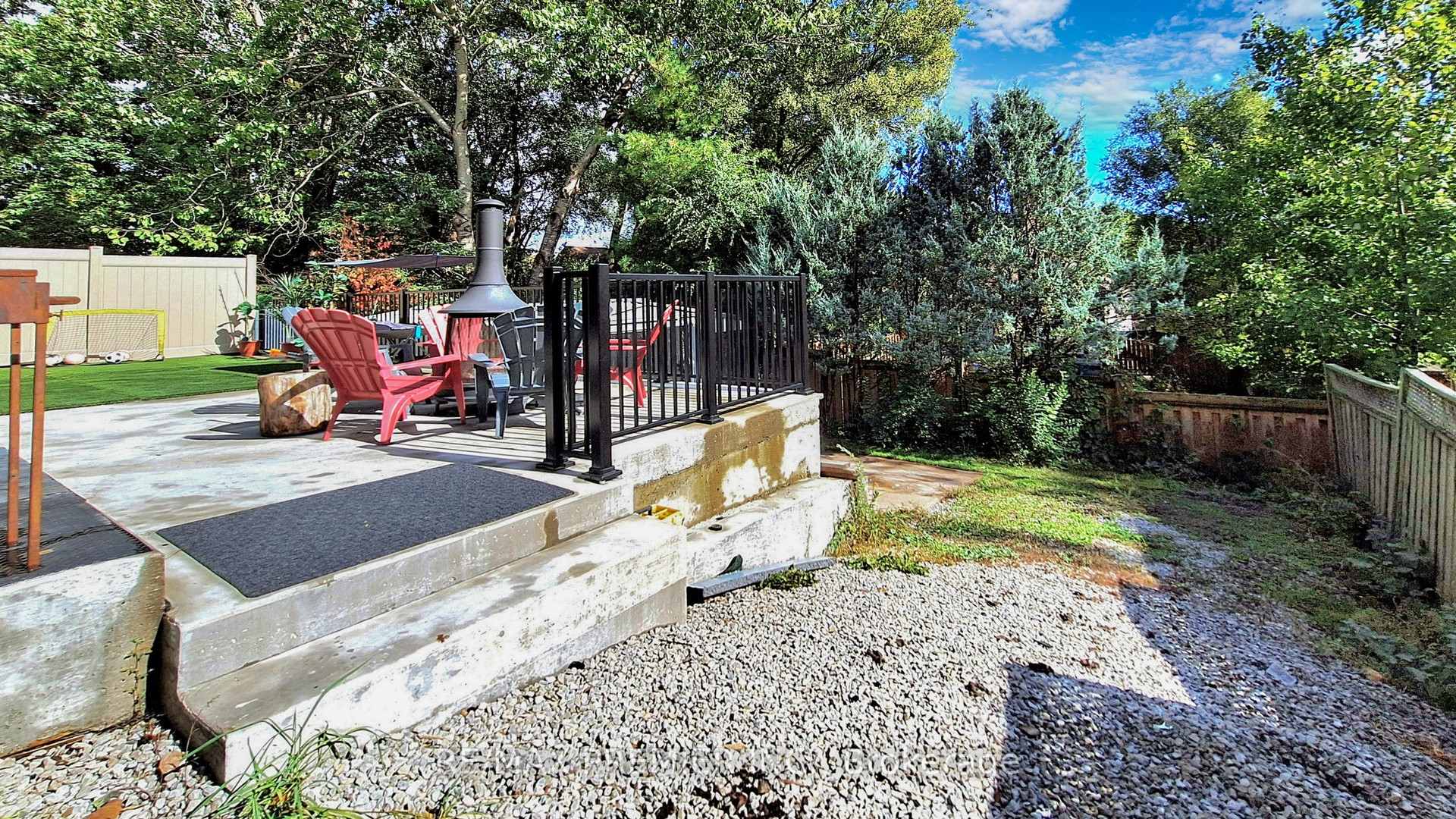 Photo 45 of 75 Fox Run, Barrie, Letitia Heights — HOMEH