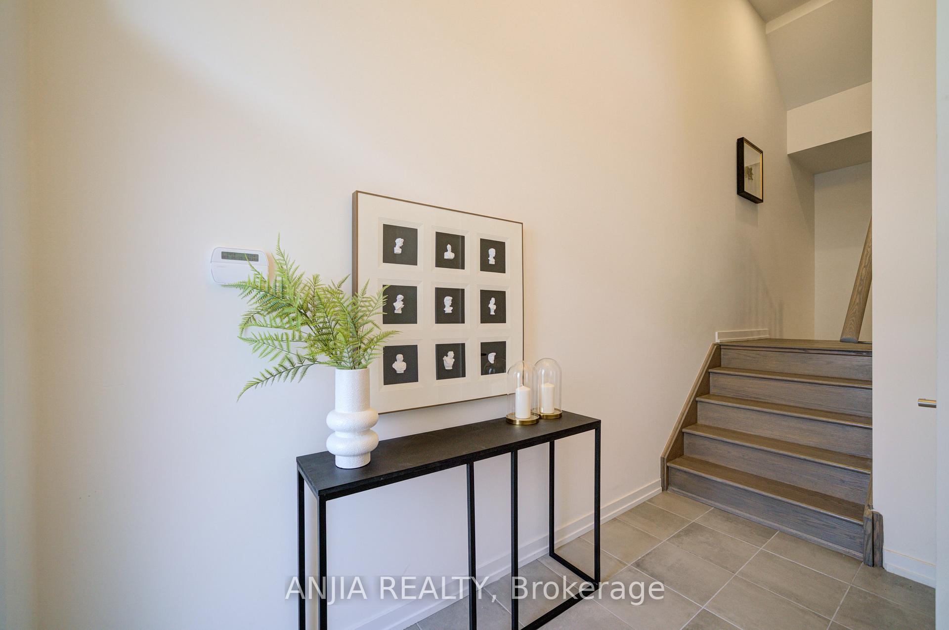 Photo 8 of 46 Armillo Place, Markham, Wismer — HOMEH