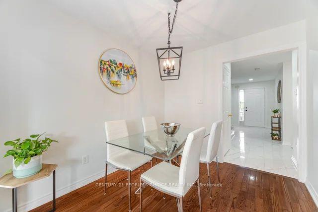 Photo 9 of 92 Kirkland Place, Whitby, Williamsburg — HOMEH