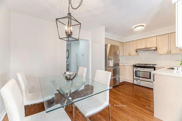 Photo 8 of 92 Kirkland Place, Whitby, Williamsburg — HOMEH