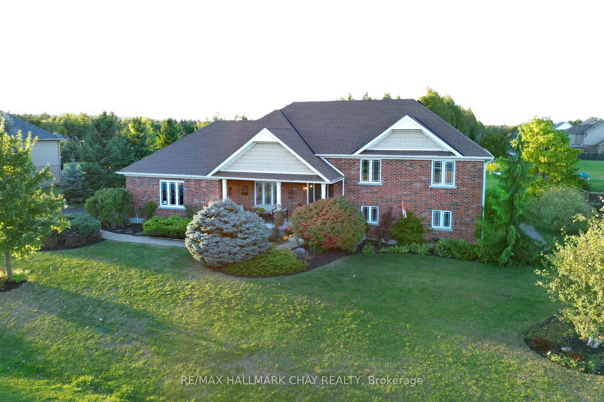 Photo 2 of 37 Somerville Crescent, Mulmur, Rural Mulmur — HOMEH