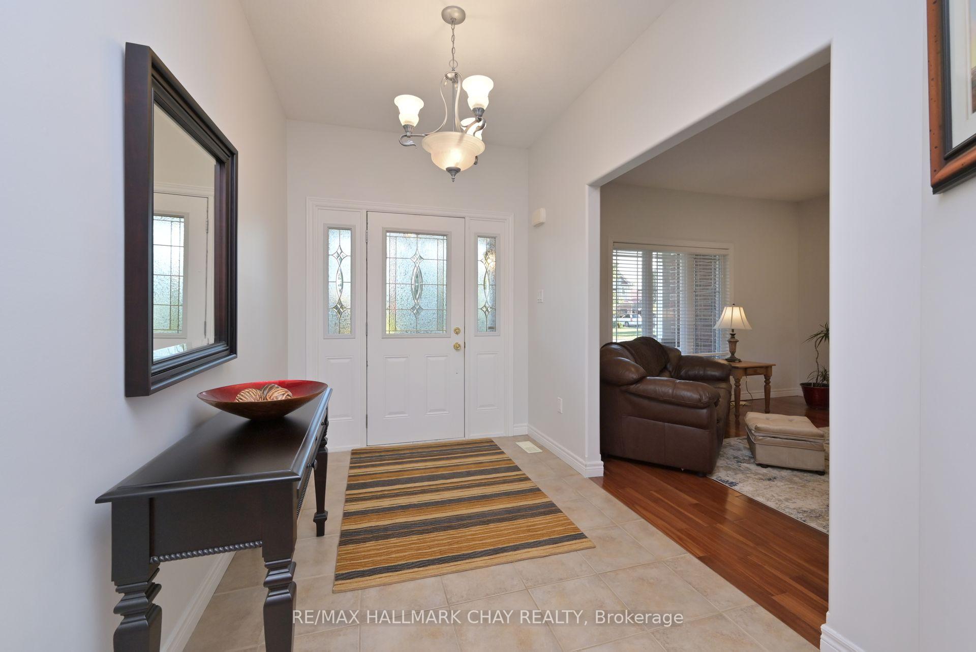 Photo 5 of 37 Somerville Crescent, Mulmur, Rural Mulmur — HOMEH