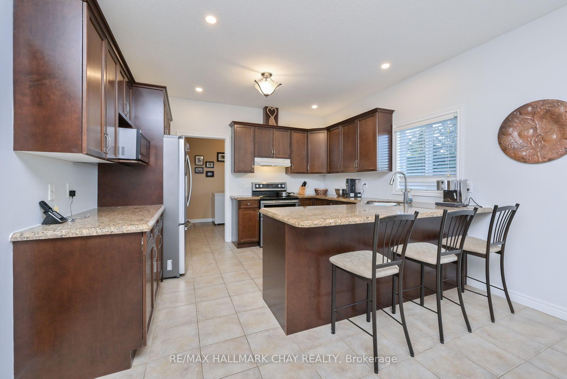 Photo 8 of 37 Somerville Crescent, Mulmur, Rural Mulmur — HOMEH