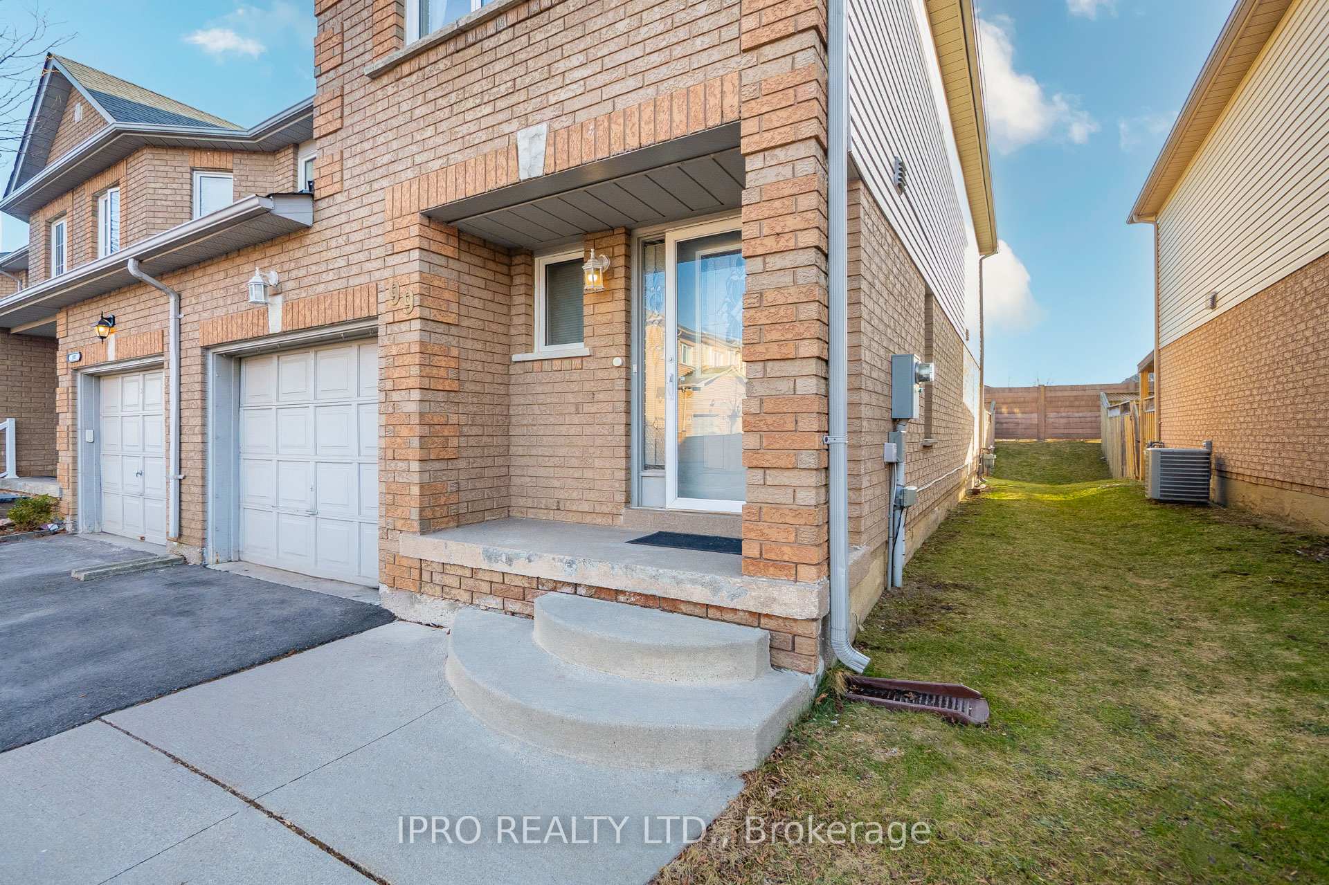 Photo 13 of Unit Unit 99, 200 Cresthaven Road E, Brampton, Snelgrove — HOMEH
