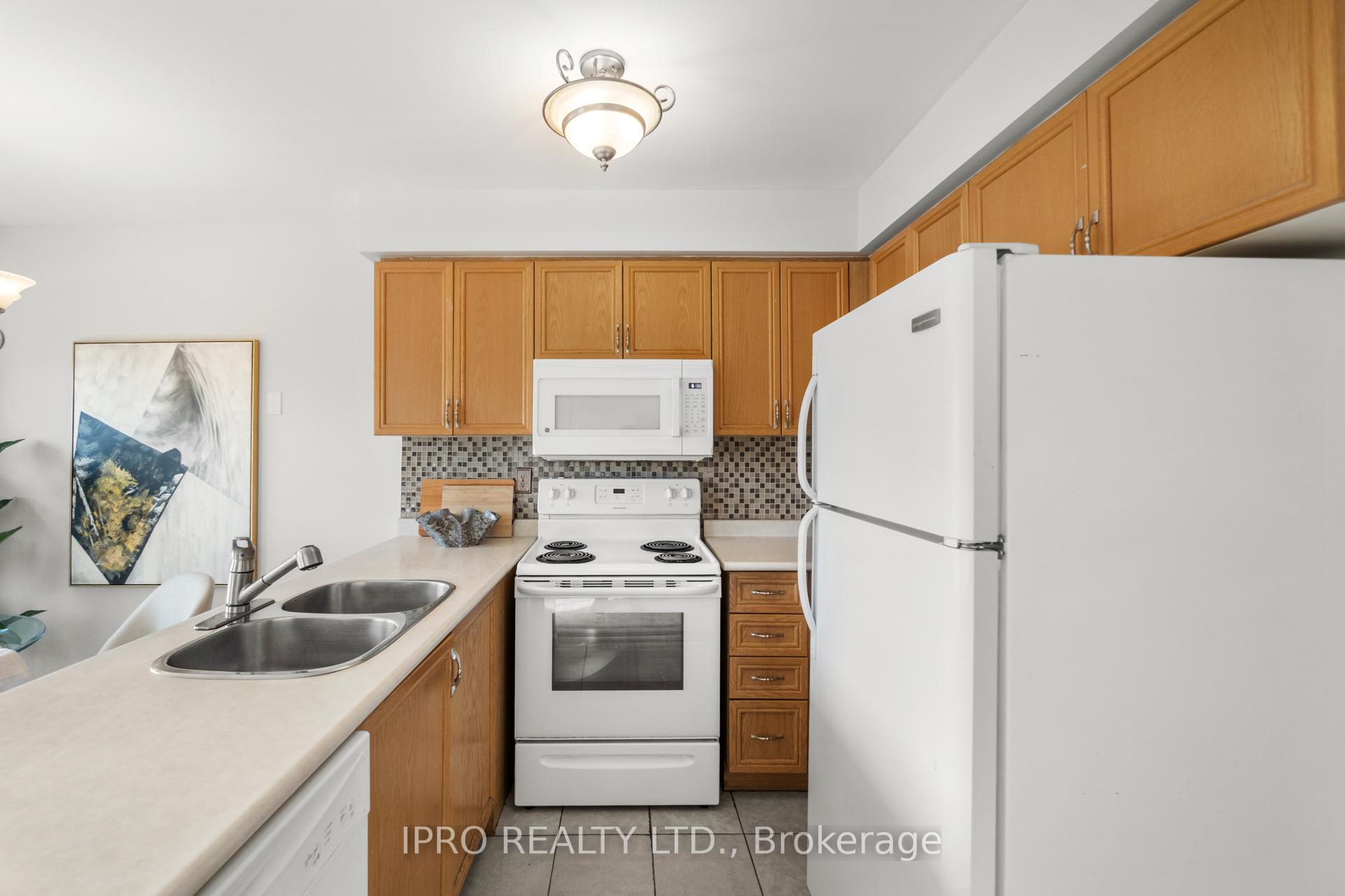 Photo 15 of Unit Unit 99, 200 Cresthaven Road E, Brampton, Snelgrove — HOMEH